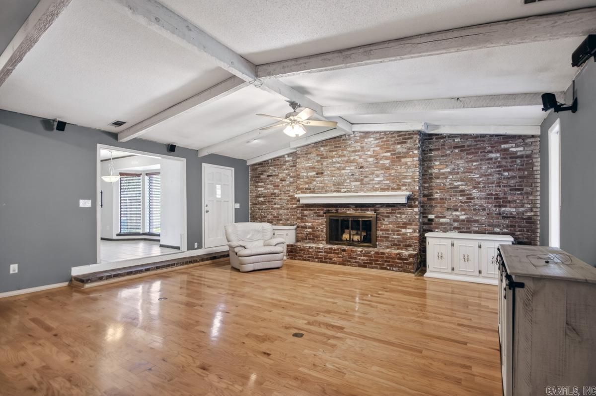 WOODWARD - Residential