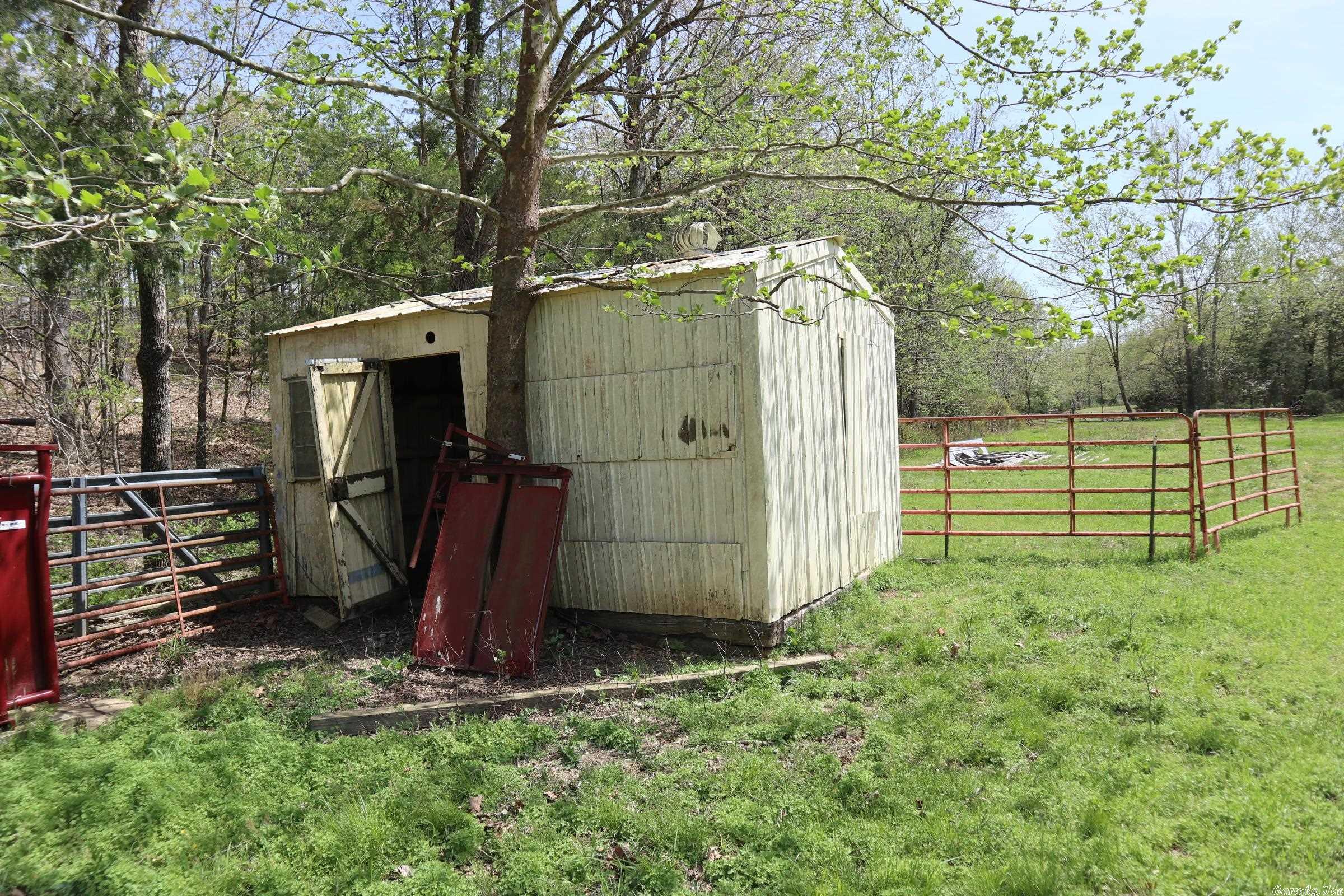 Metes & Bounds - Land