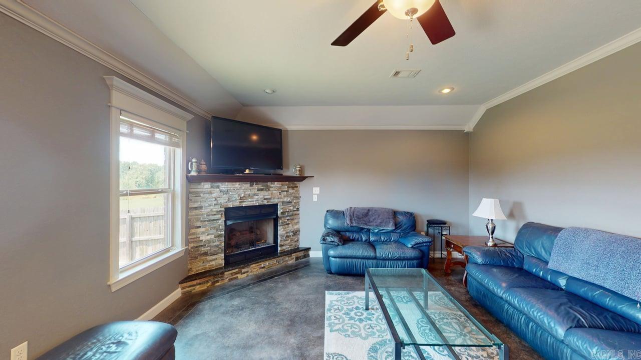 BIANCA MEADOWS - Residential