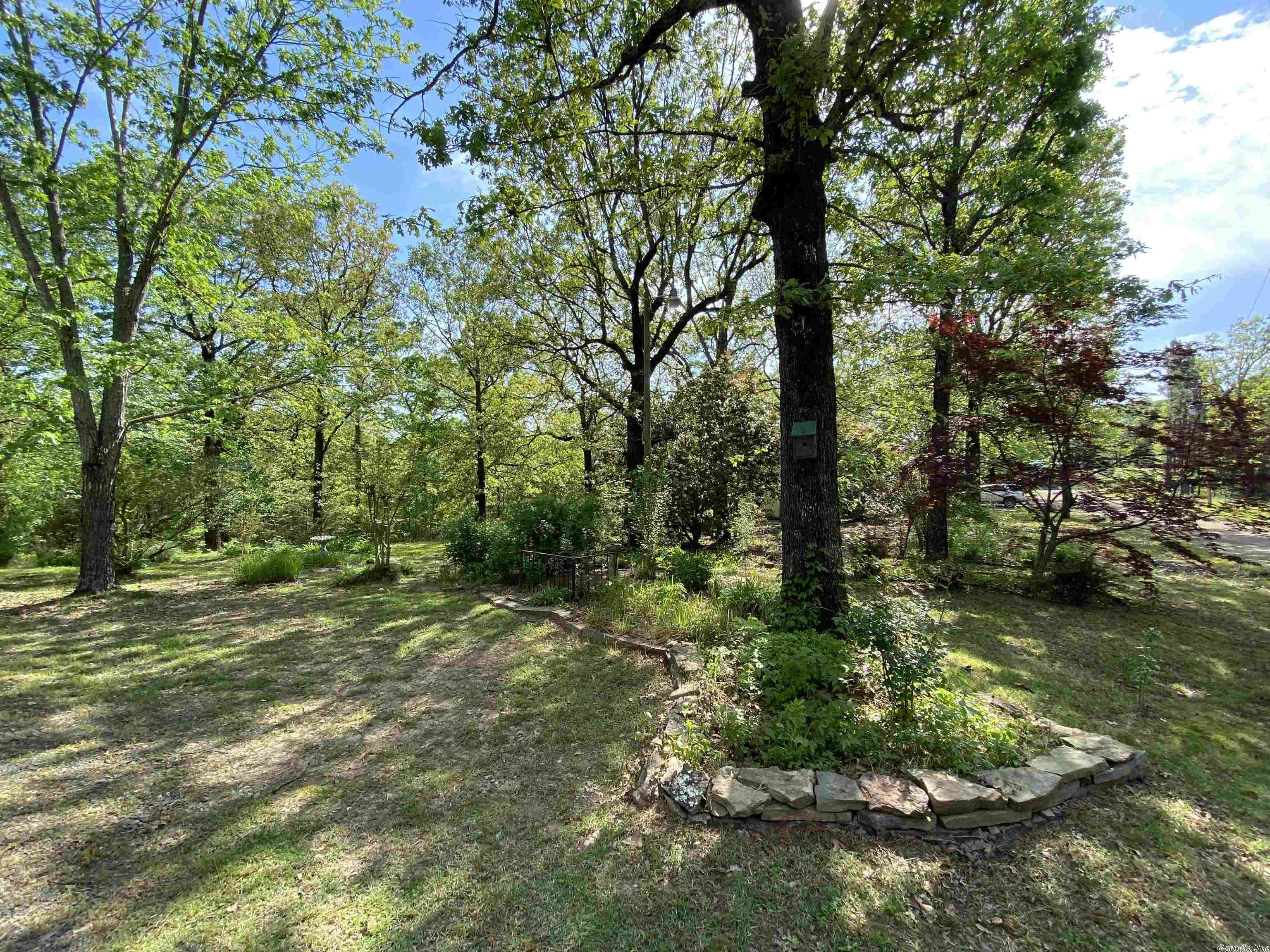 ROMANCE ACRES - Residential