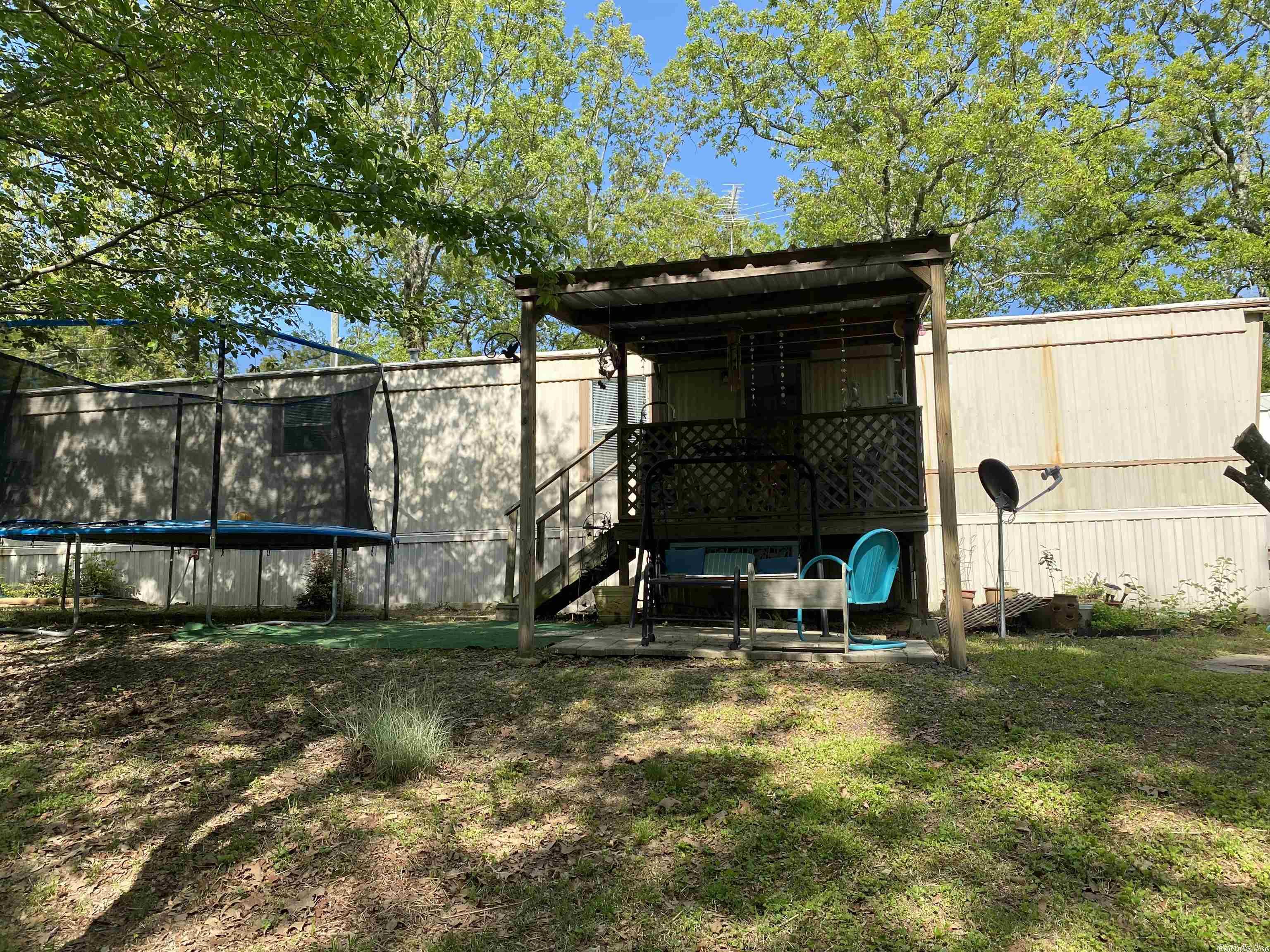 ROMANCE ACRES - Residential