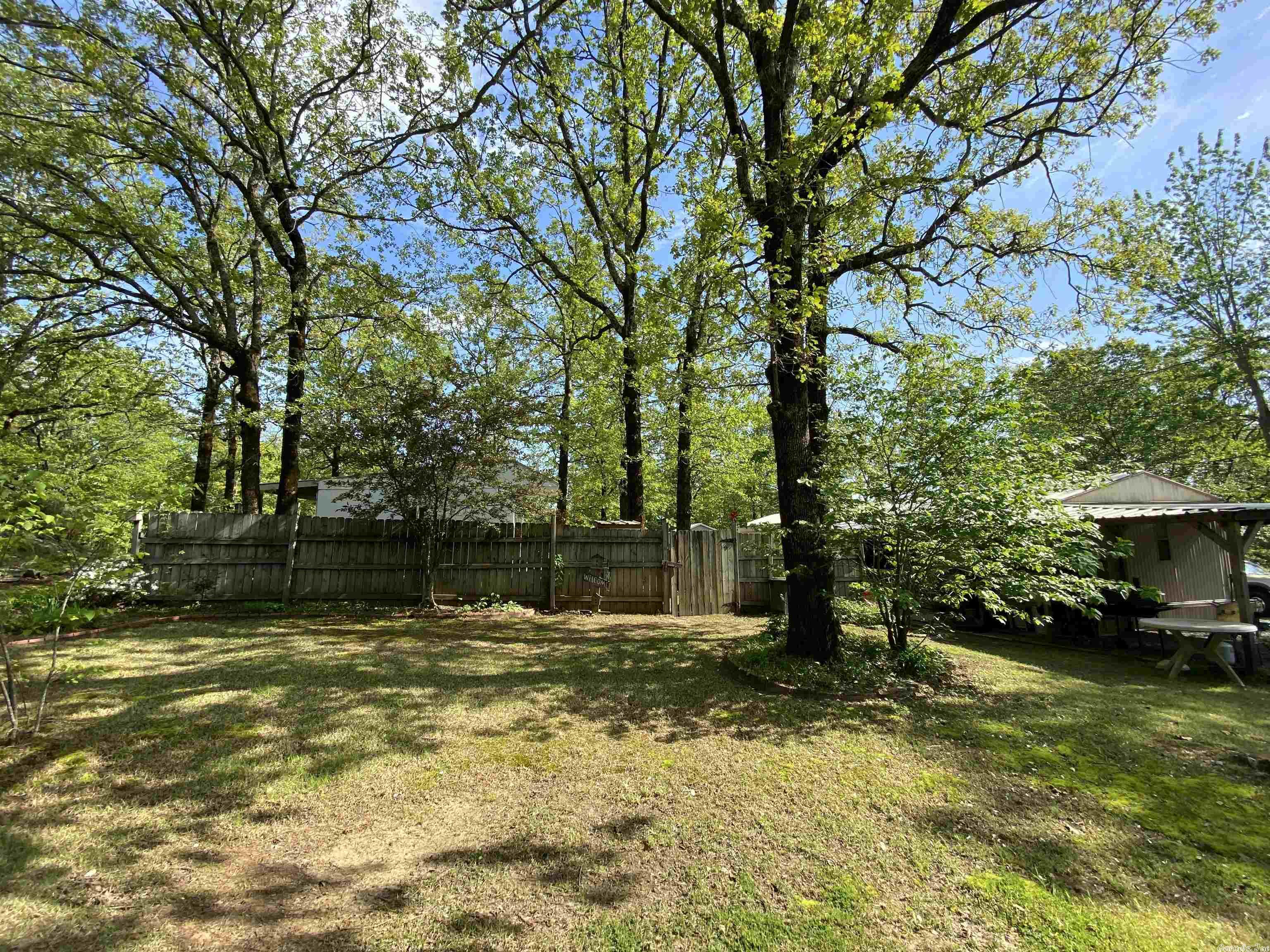 ROMANCE ACRES - Residential