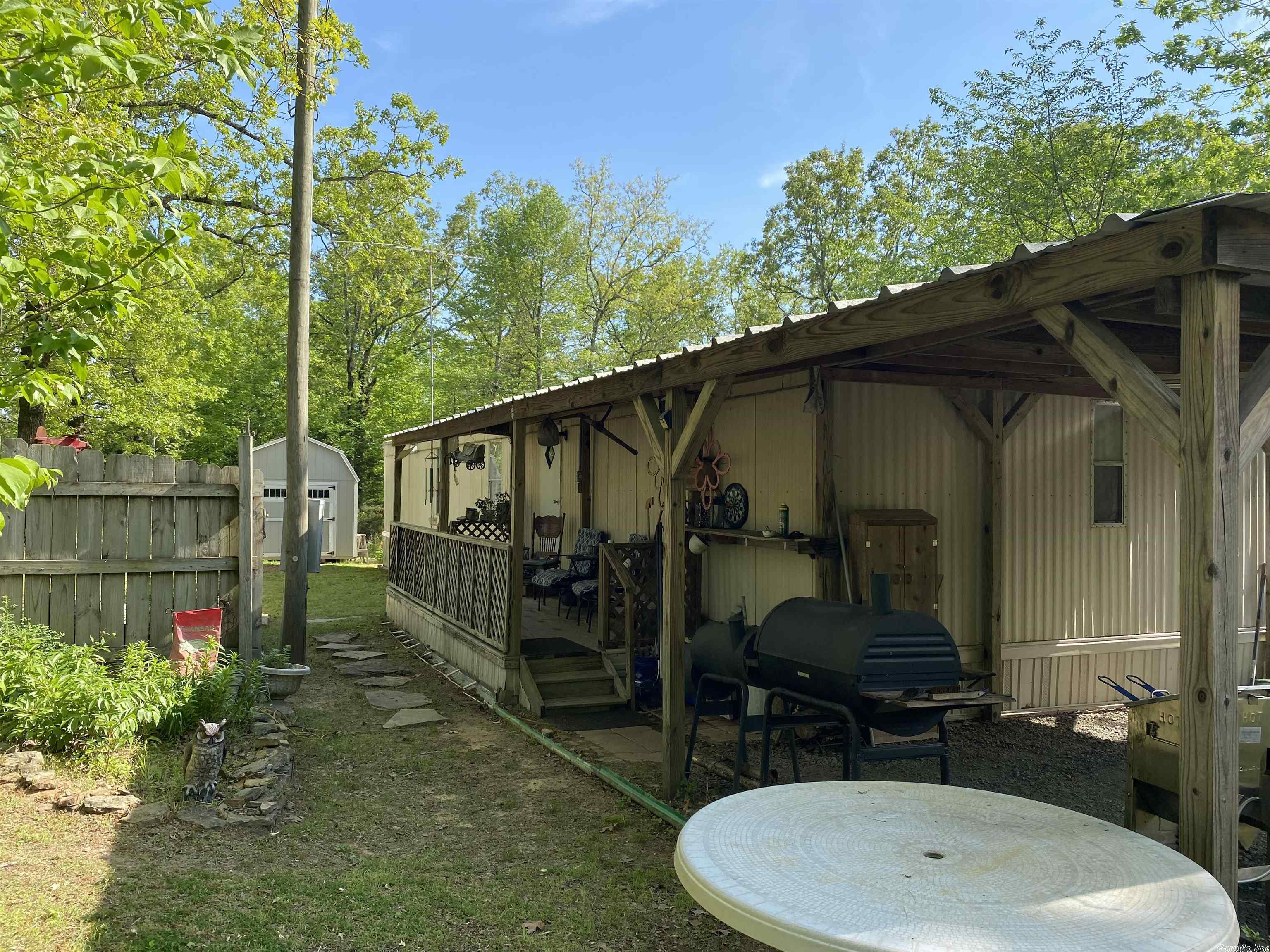 ROMANCE ACRES - Residential