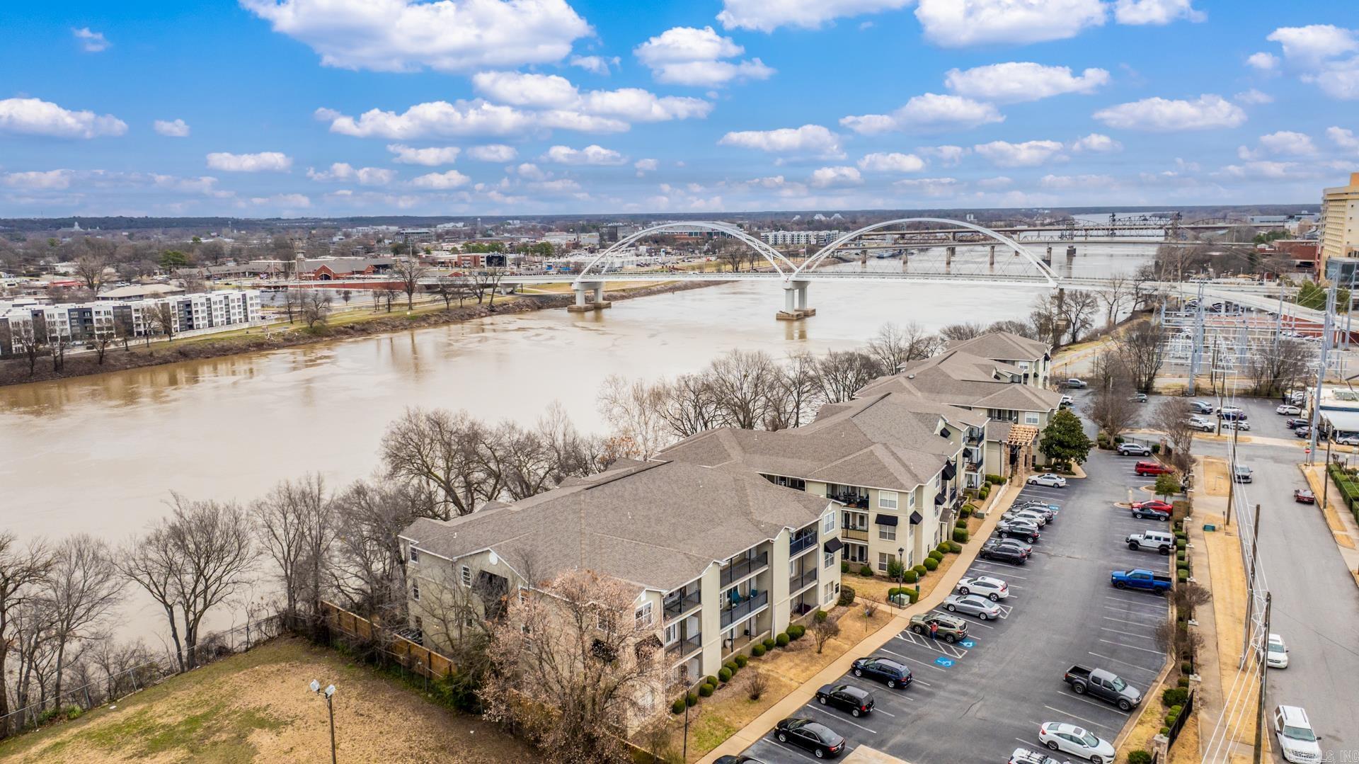 THE CLIFFS HPR - Residential