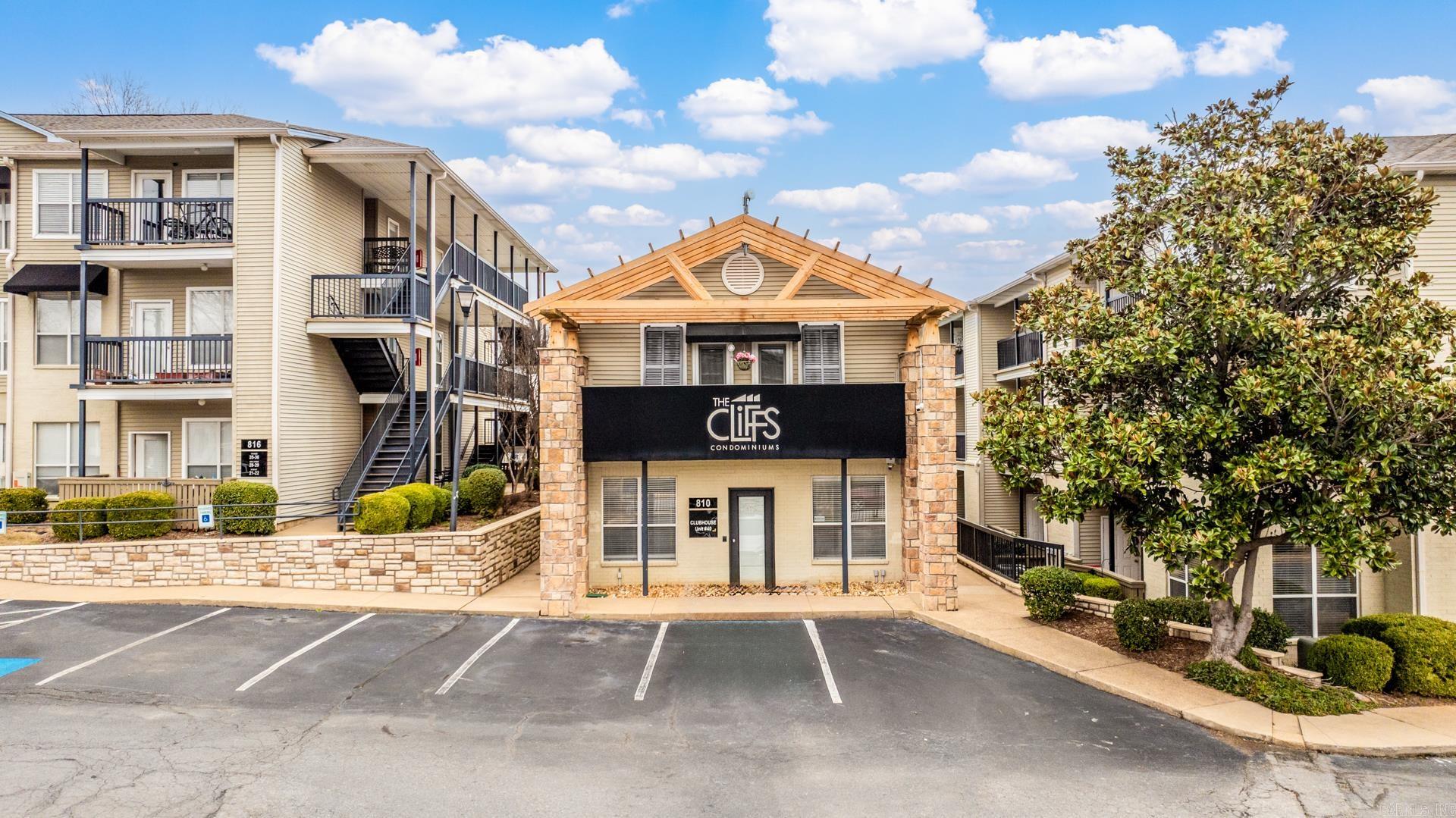 THE CLIFFS HPR - Residential