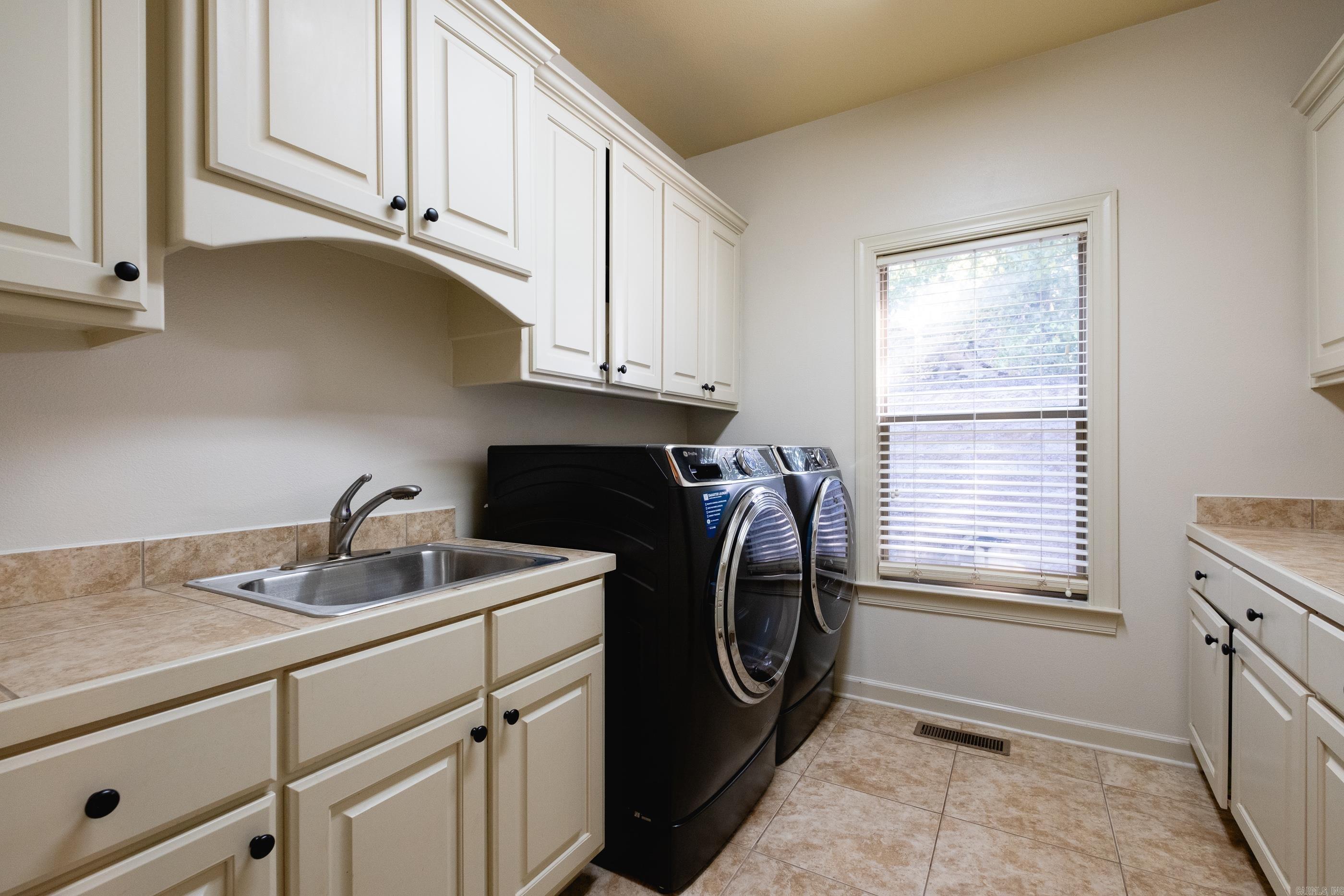 CHENAL VALLEY CHALLAIN PLACE - Residential