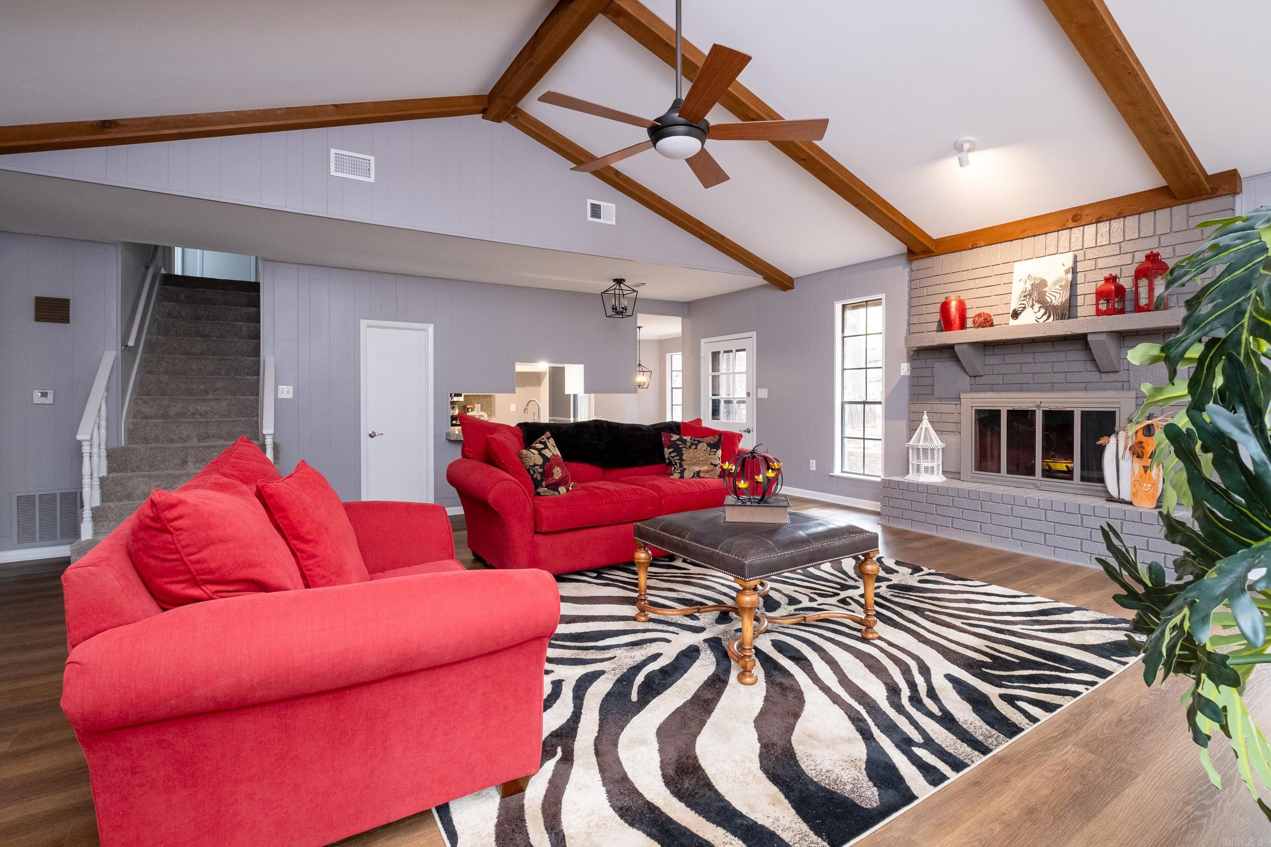 PLEASANT FOREST - Residential