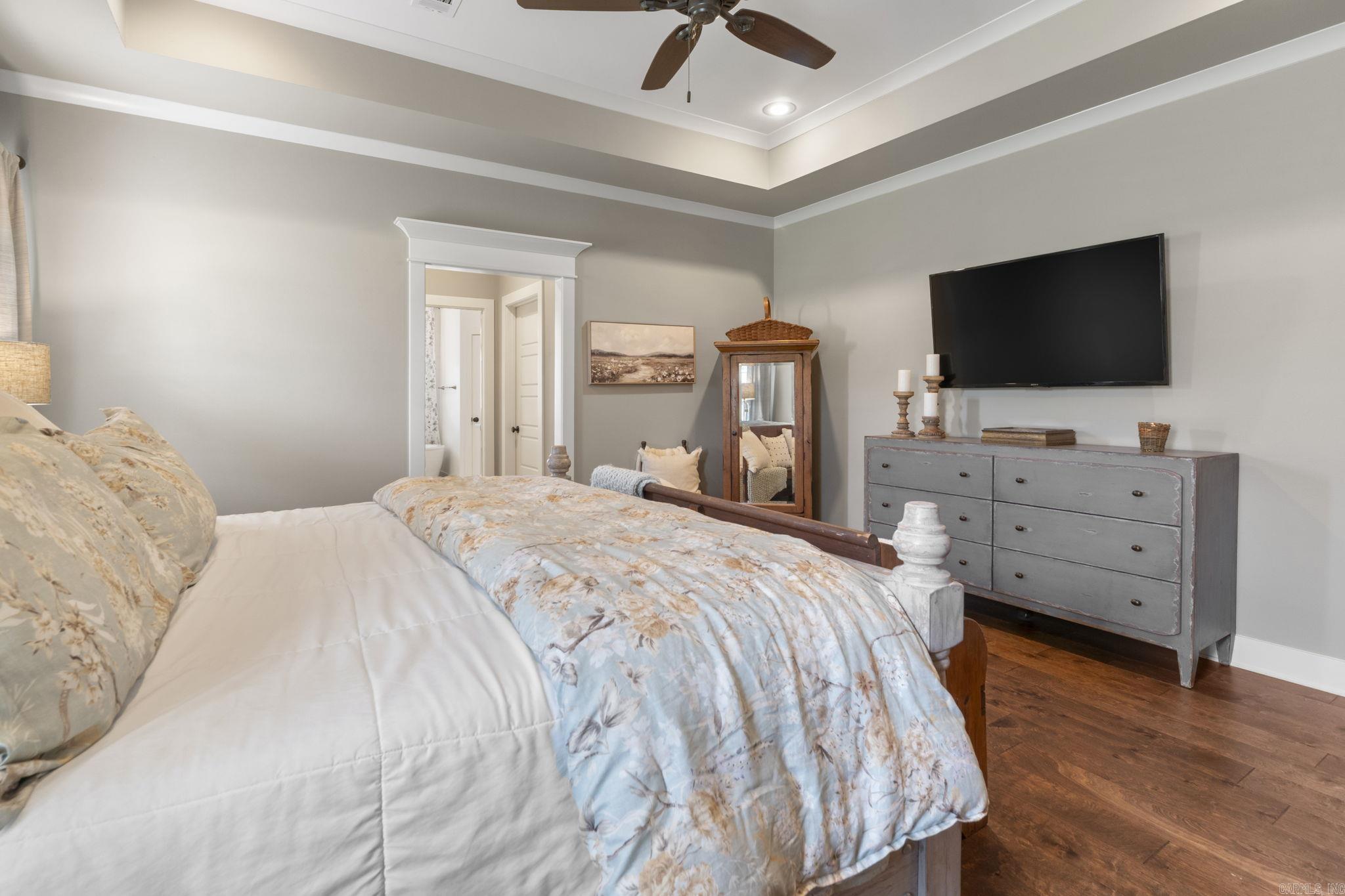 SADDLE CREEK - Residential