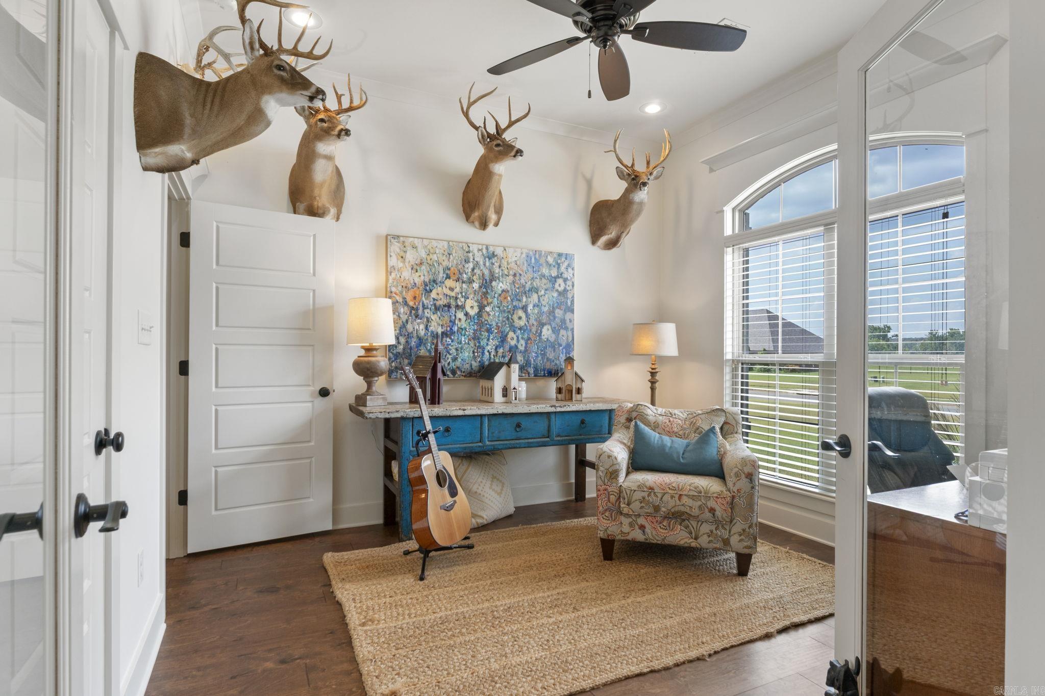 SADDLE CREEK - Residential