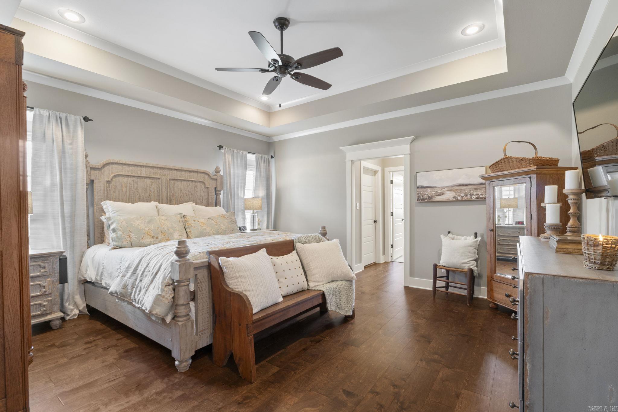 SADDLE CREEK - Residential
