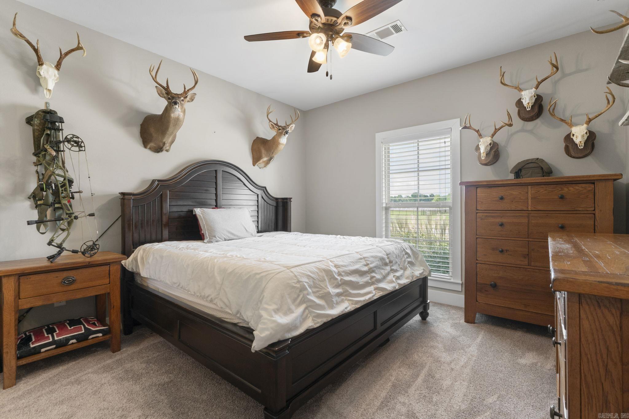 SADDLE CREEK - Residential
