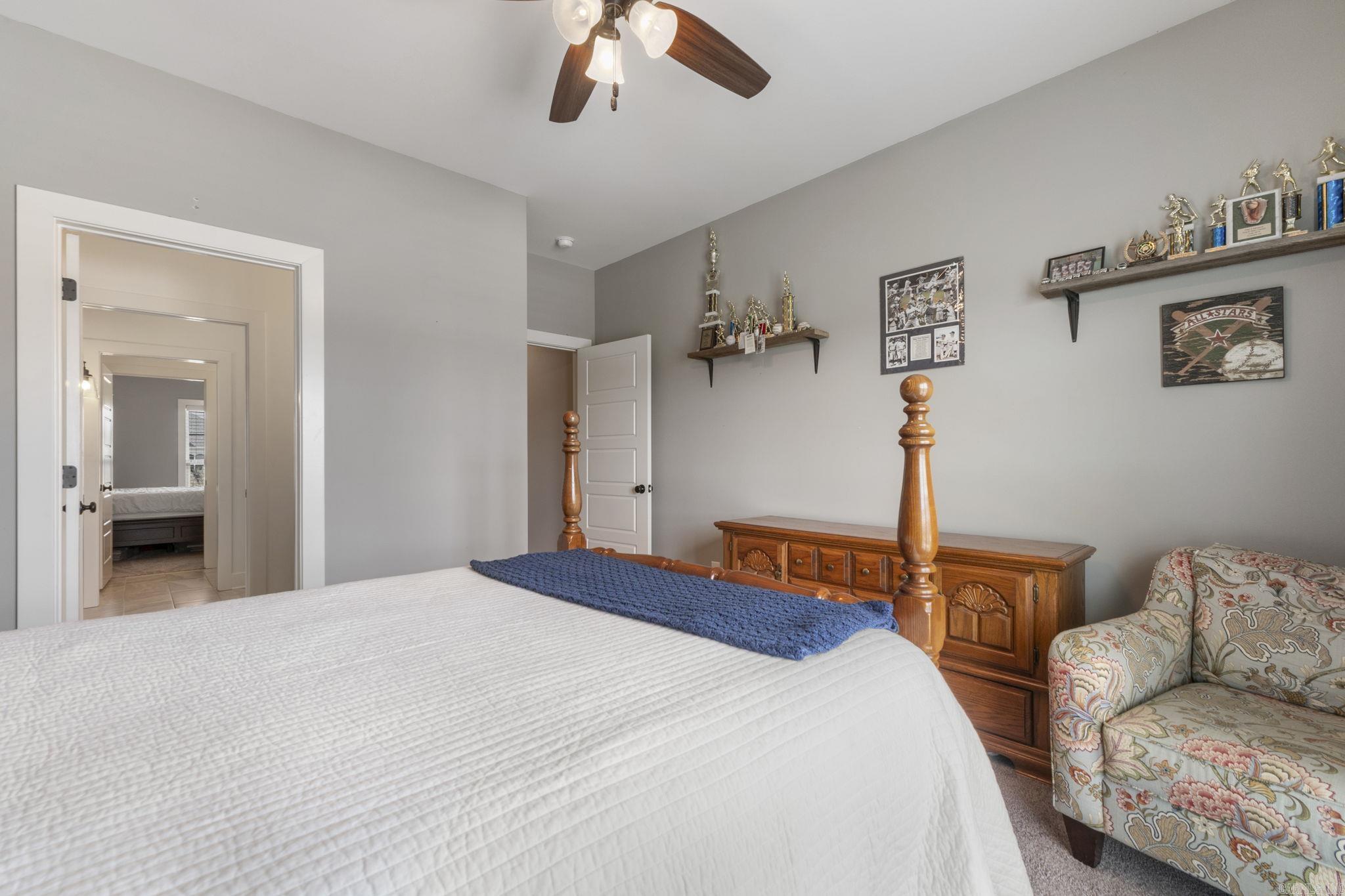 SADDLE CREEK - Residential