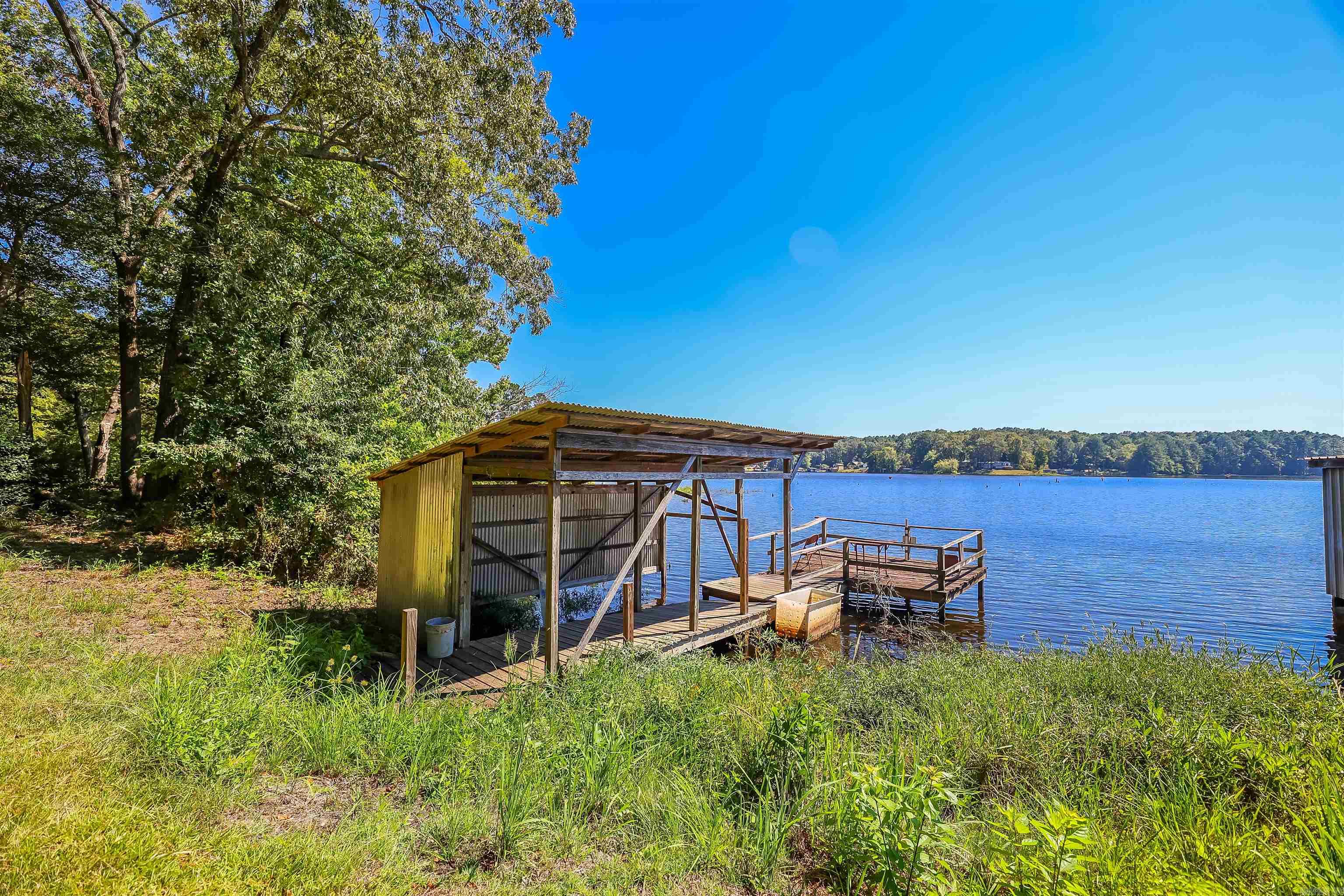 WHITE OAK LAKE DEVELOPMENT - Residential