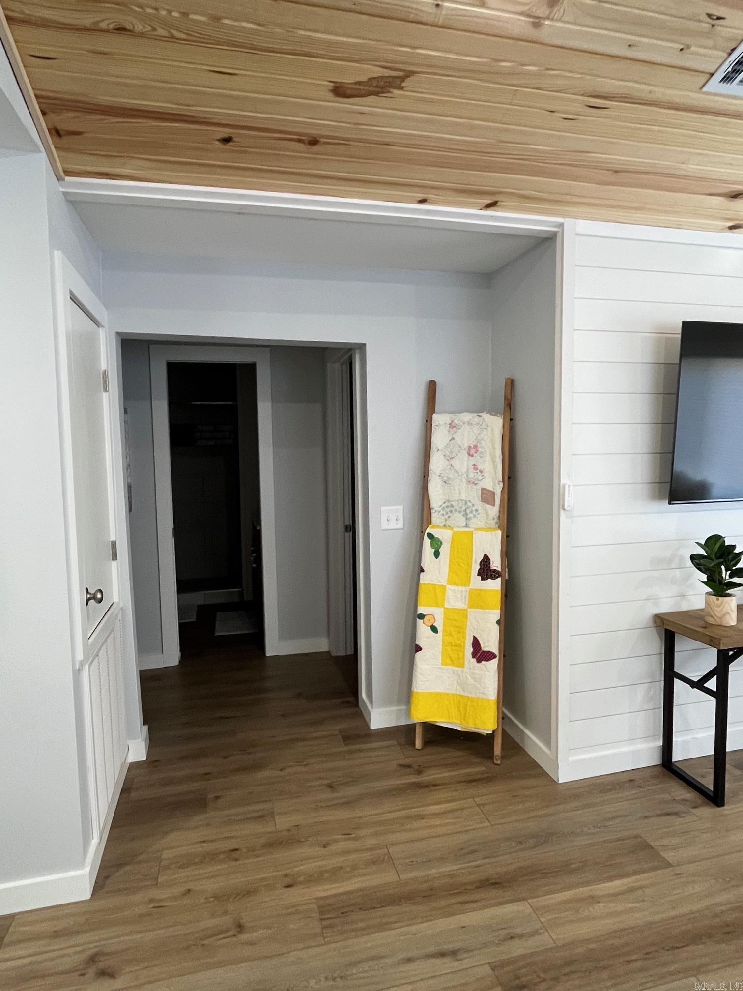 LUTHERVILLE - Residential