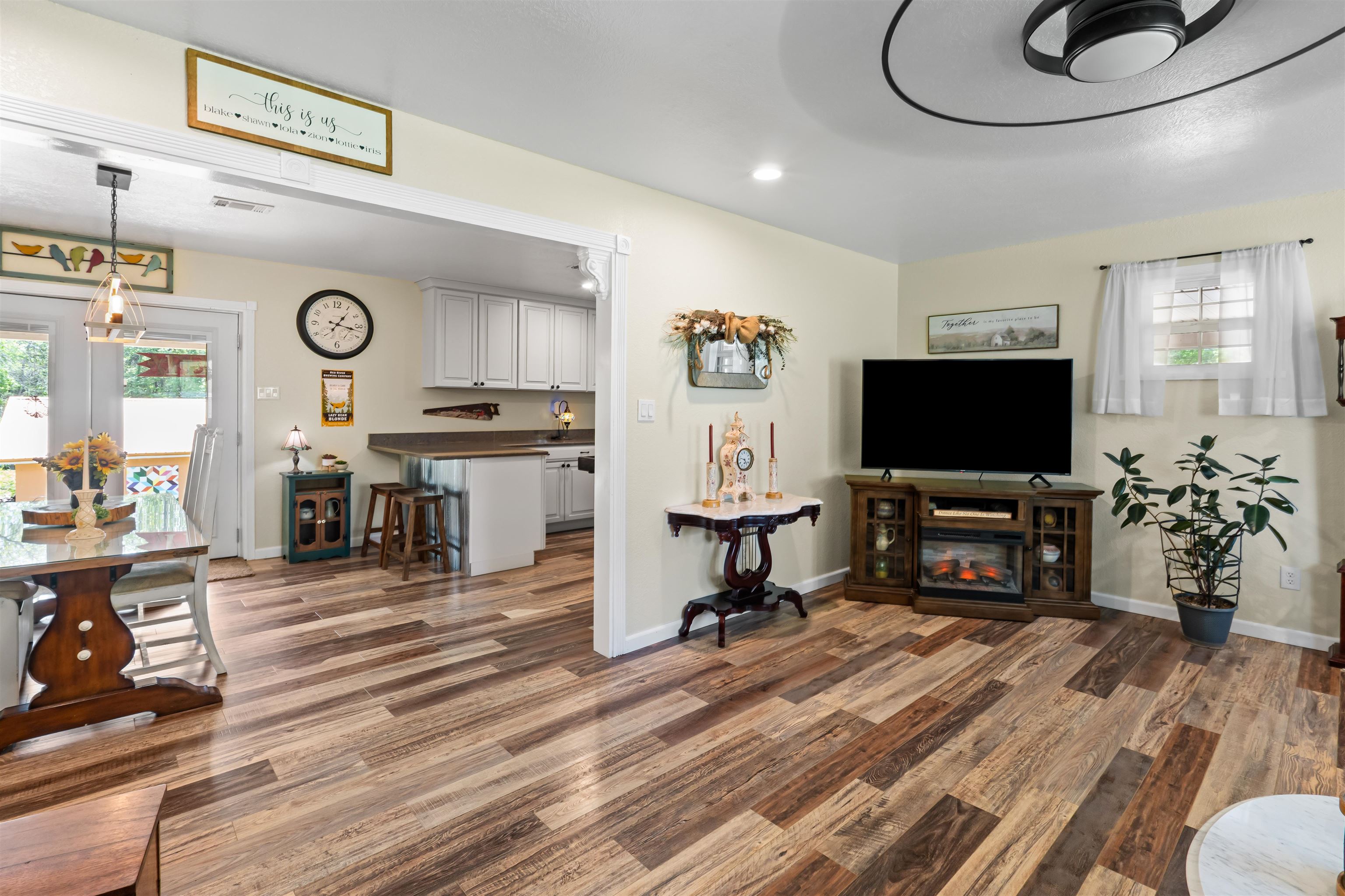 Metes & Bounds - Residential