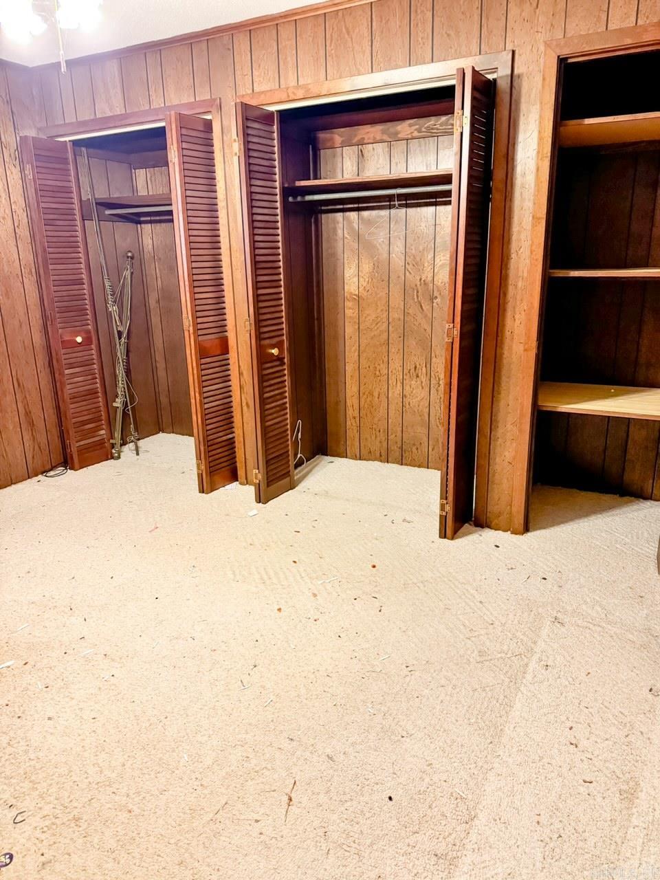 BURROUGHS, J.H. - Residential