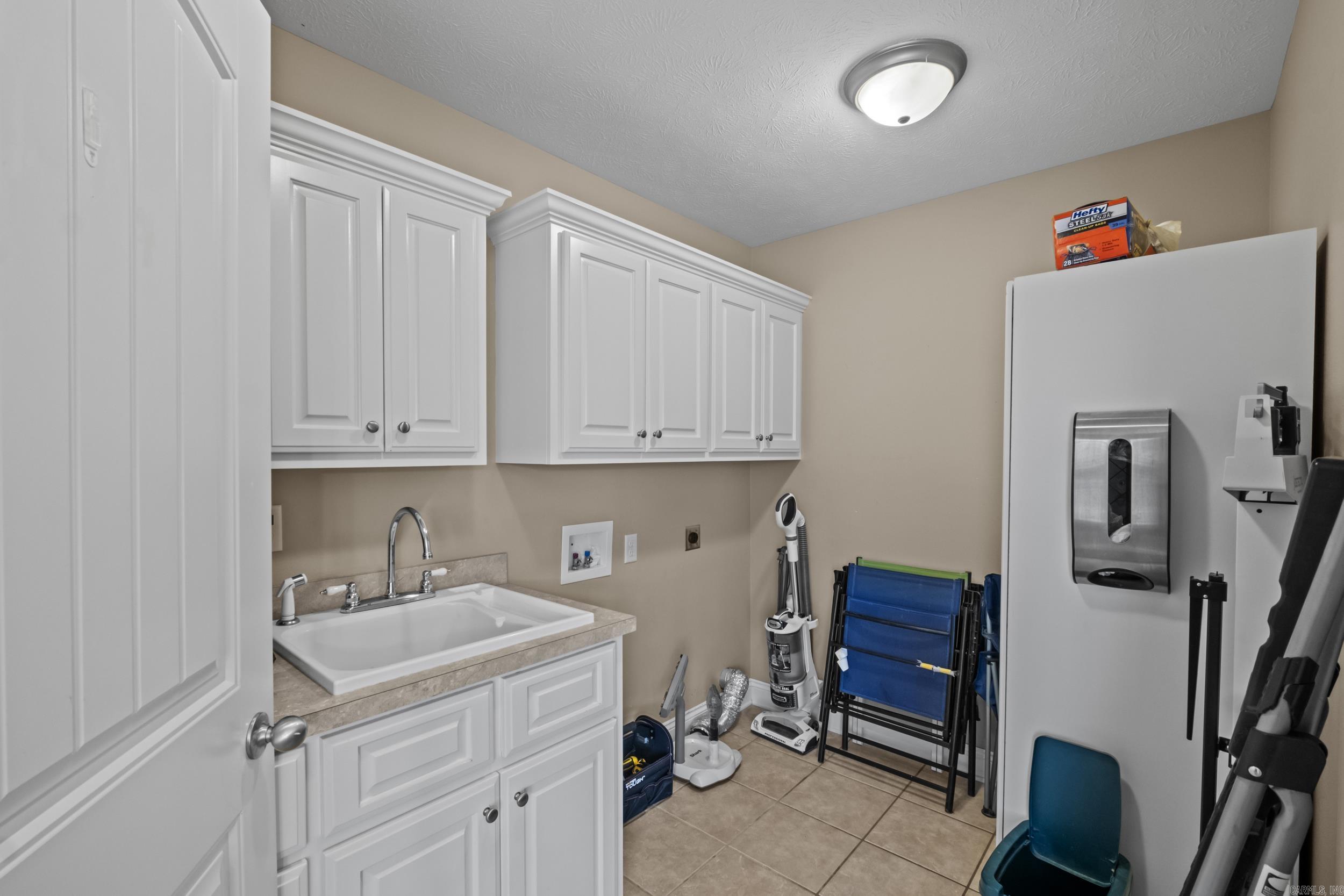 Colony West - Residential