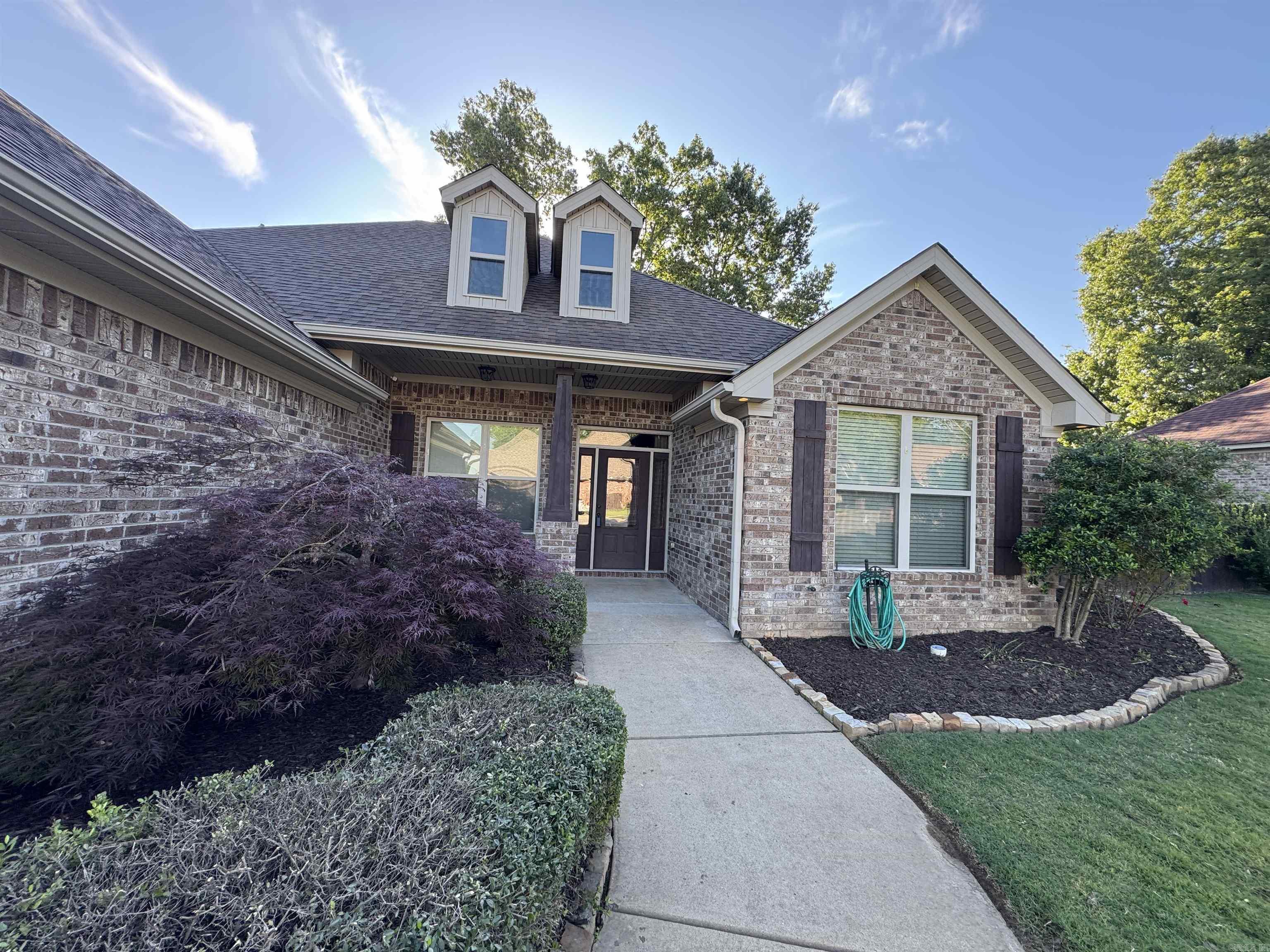 HICKORY HEIGHTS - Residential