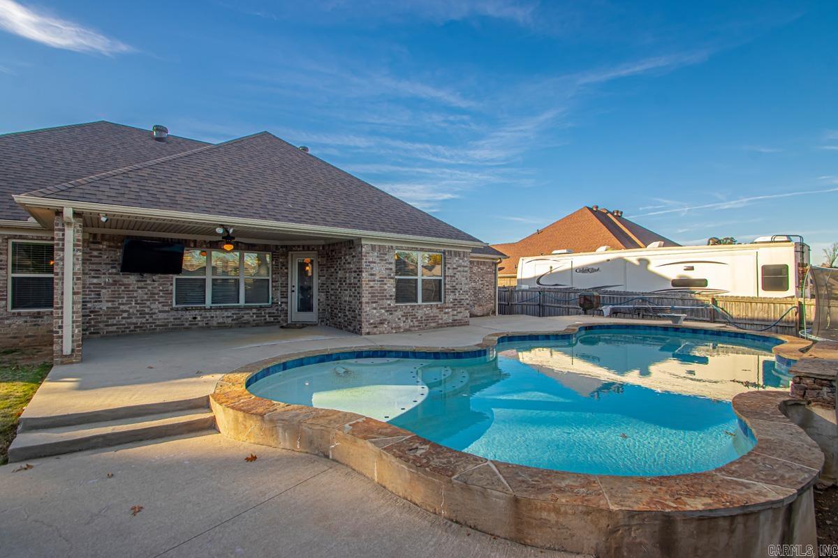 HICKORY HEIGHTS - Residential