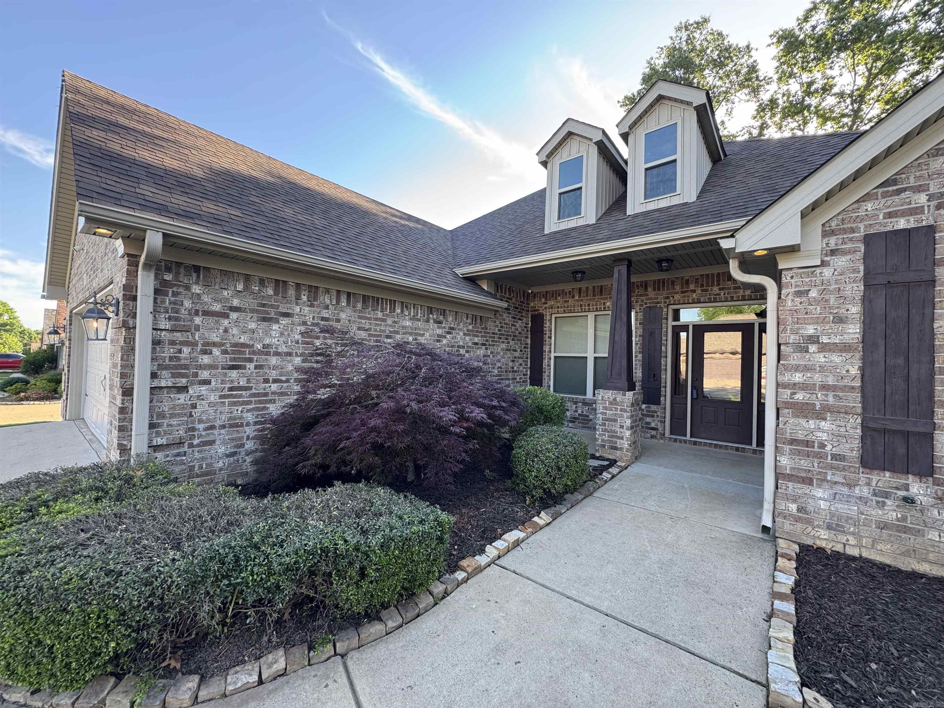 HICKORY HEIGHTS - Residential