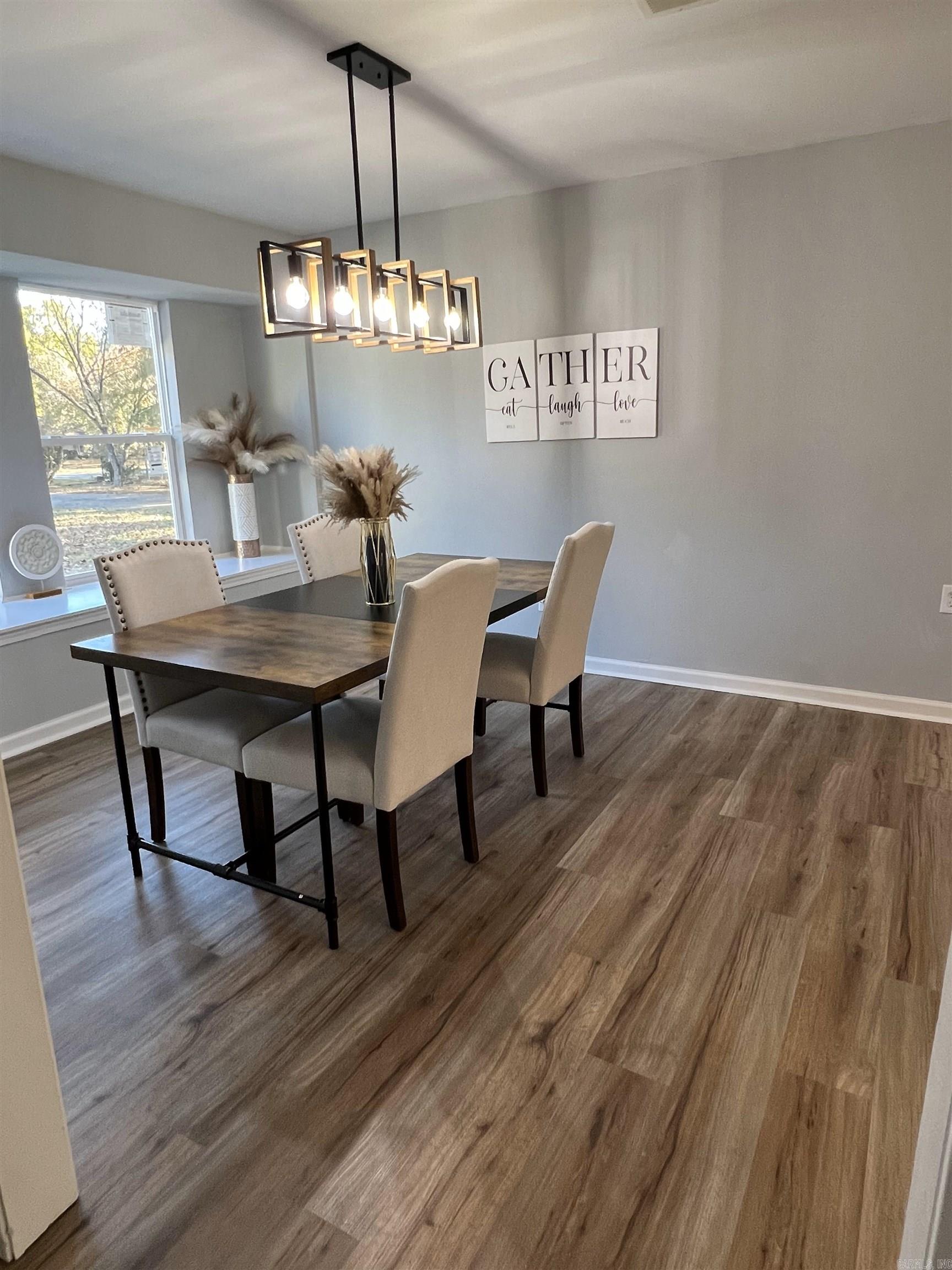 OAK LAWN ESTATES - Residential