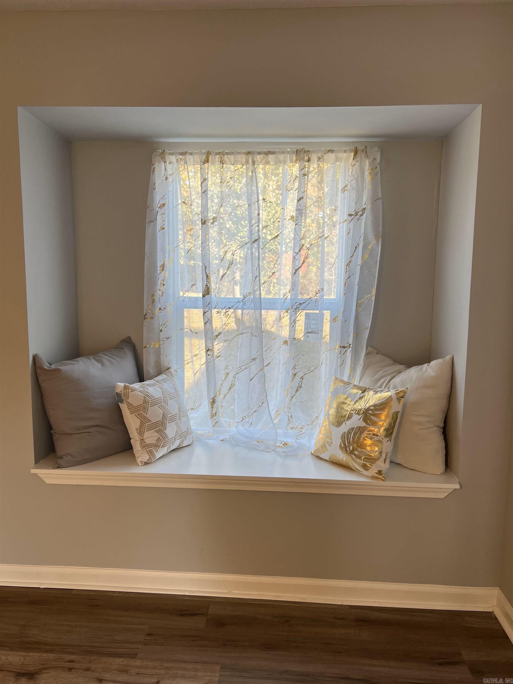 OAK LAWN ESTATES - Residential