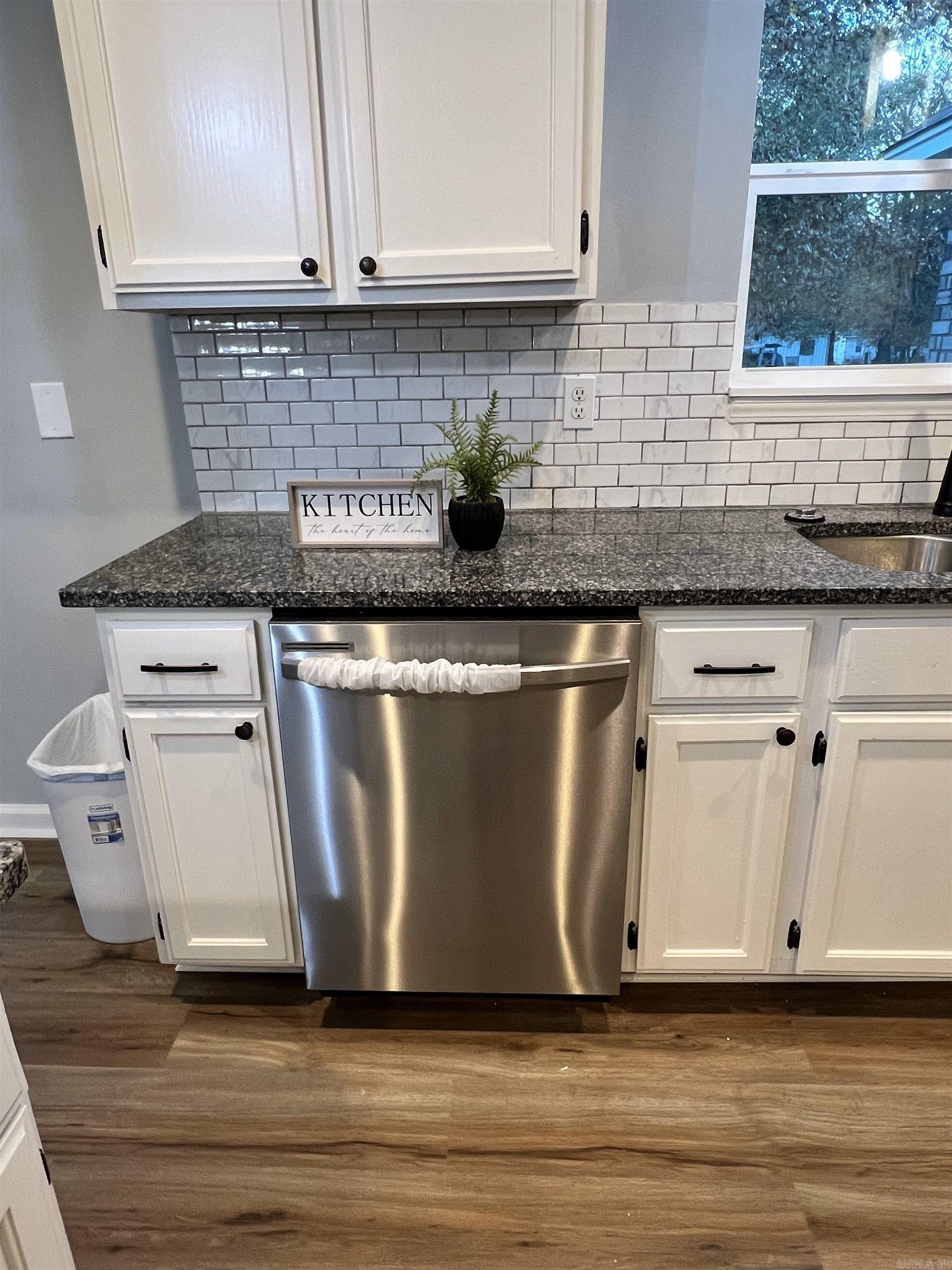 OAK LAWN ESTATES - Residential