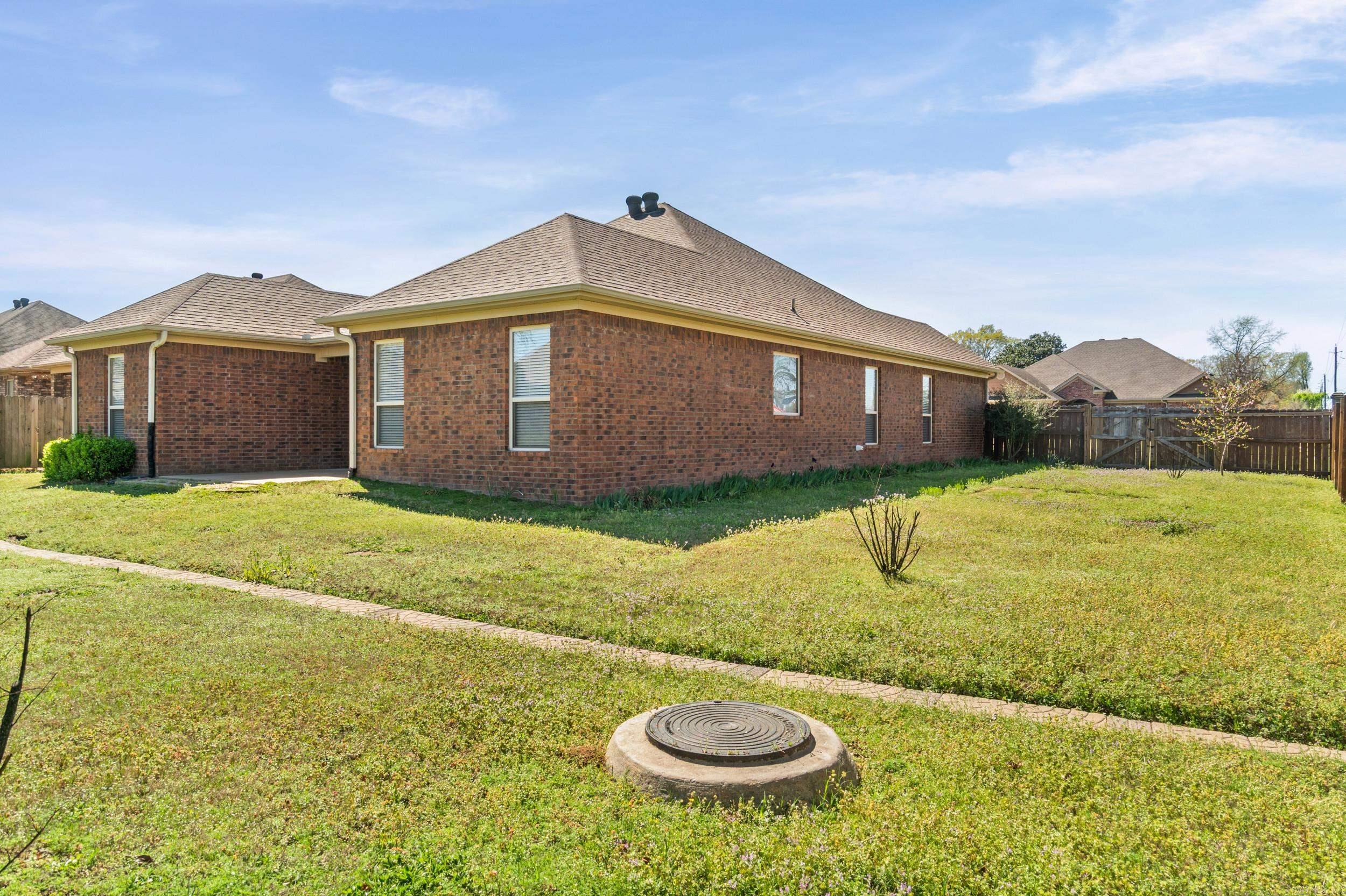 TRADEWINDS - Residential