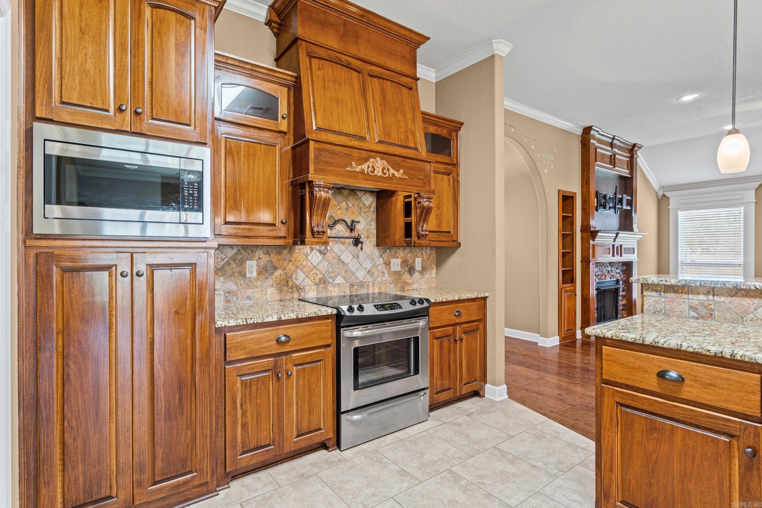 TRADEWINDS - Residential