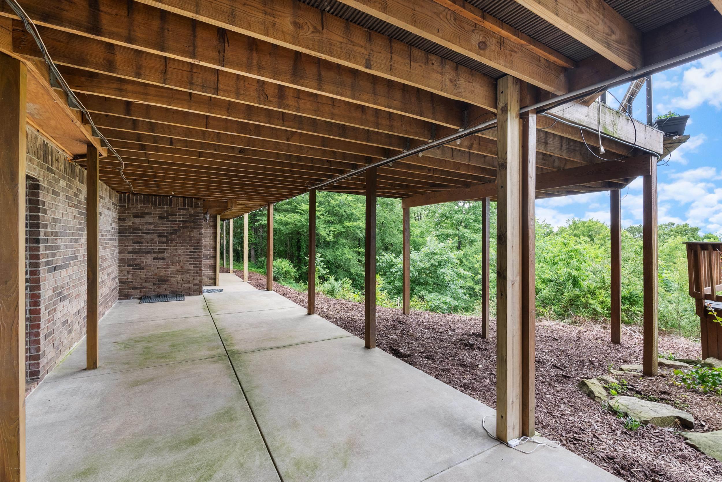 MEADOW RIDGE ESTATES - Residential