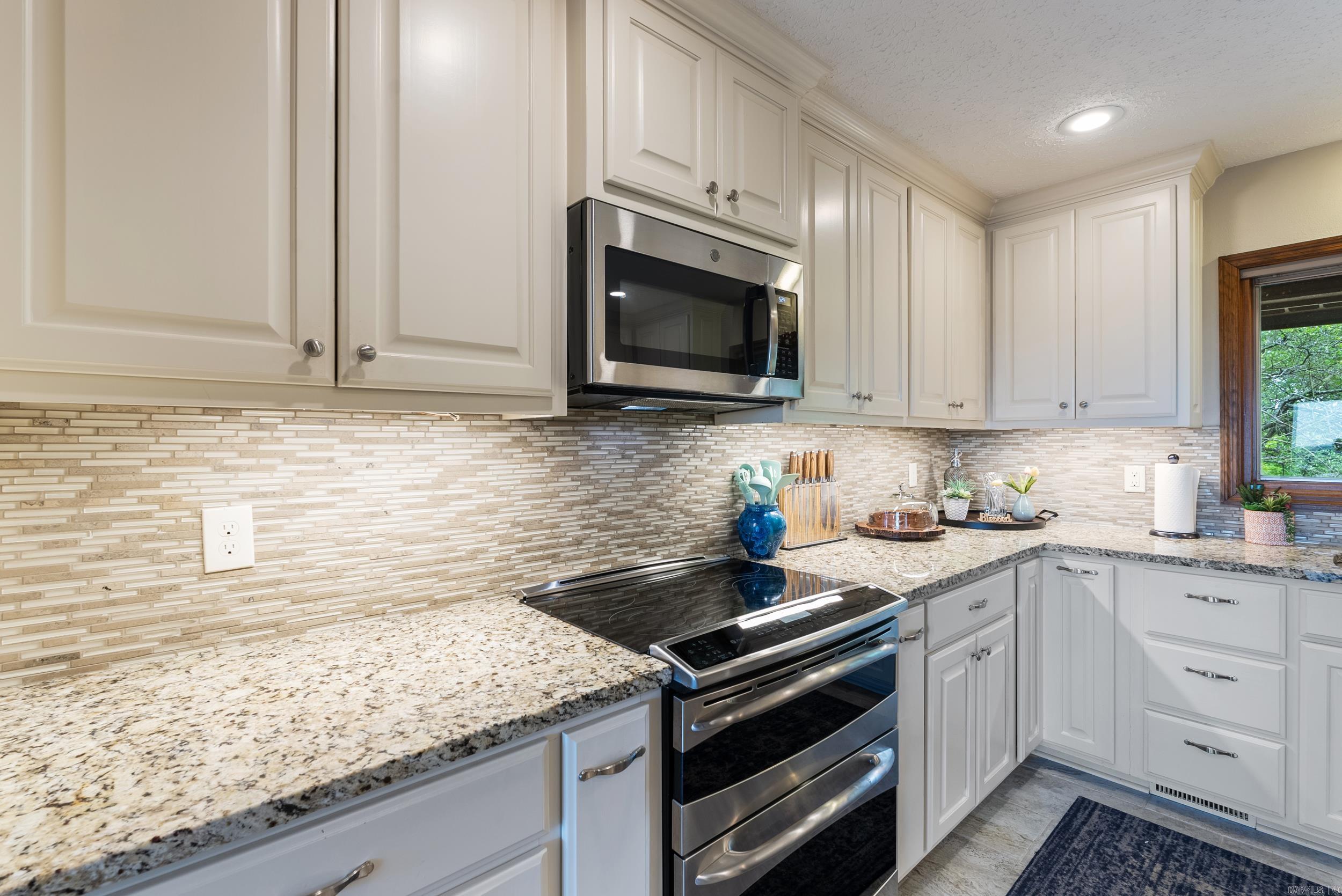 MEADOW RIDGE ESTATES - Residential