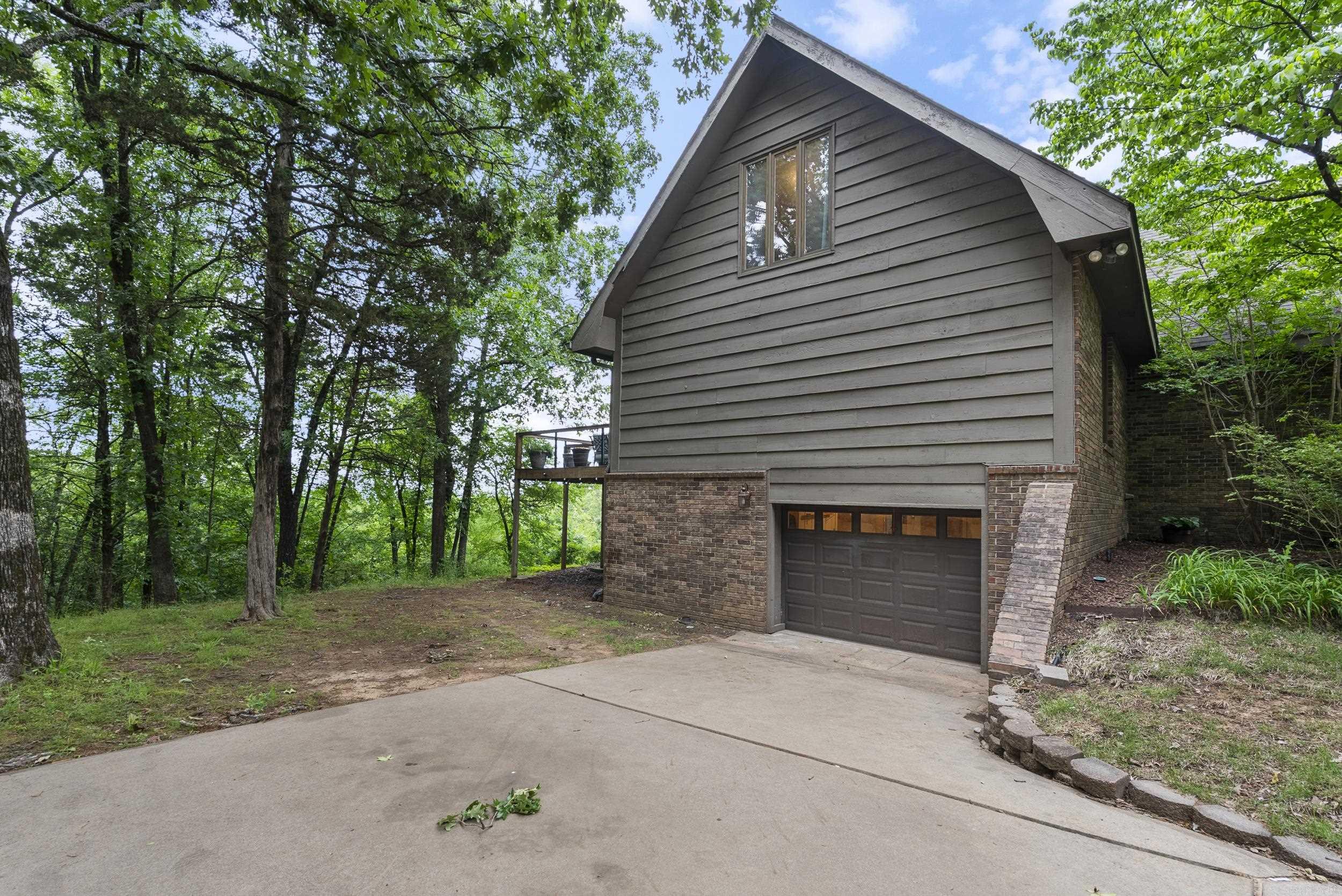 MEADOW RIDGE ESTATES - Residential