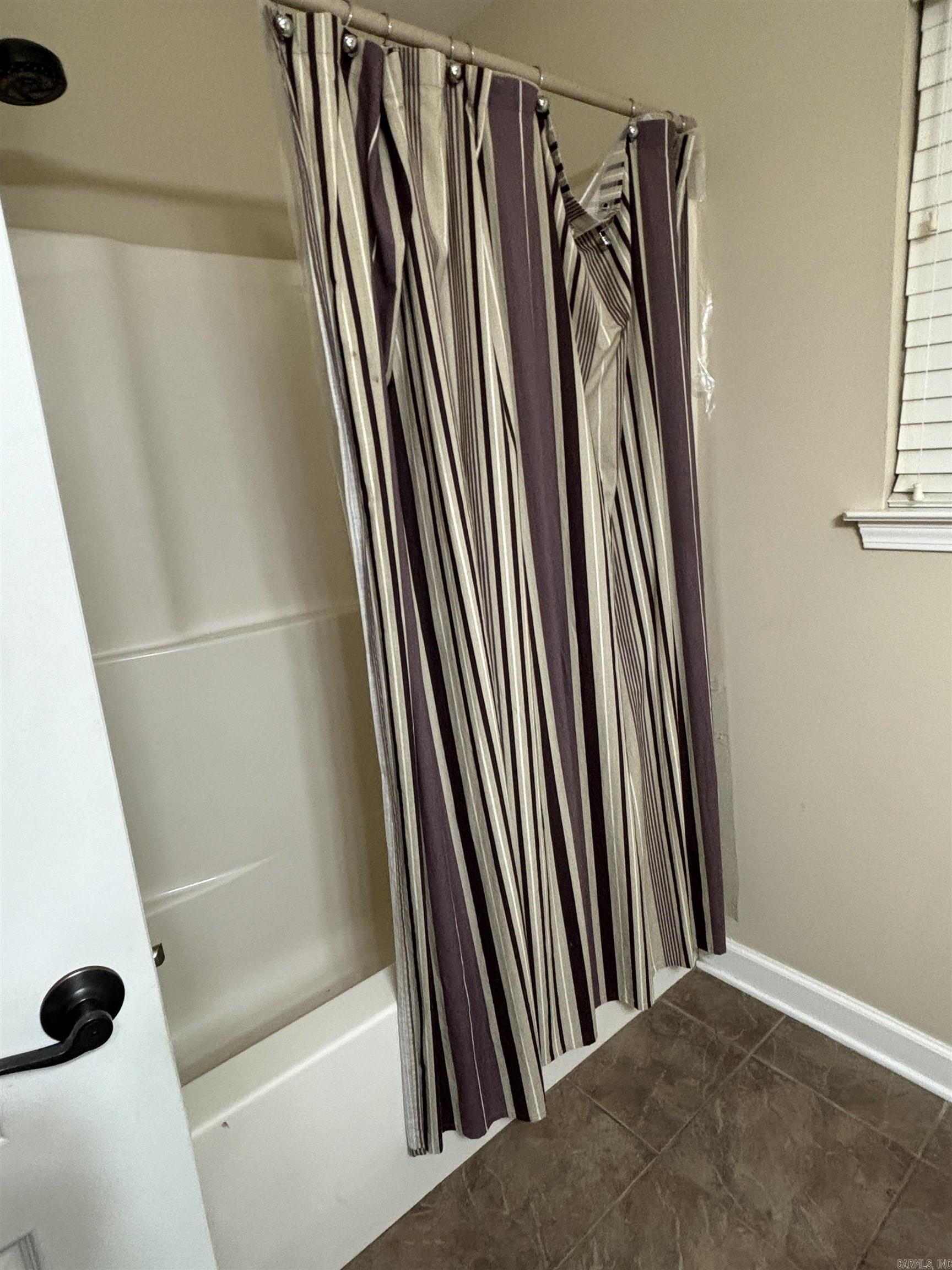 THE OAKS - Residential