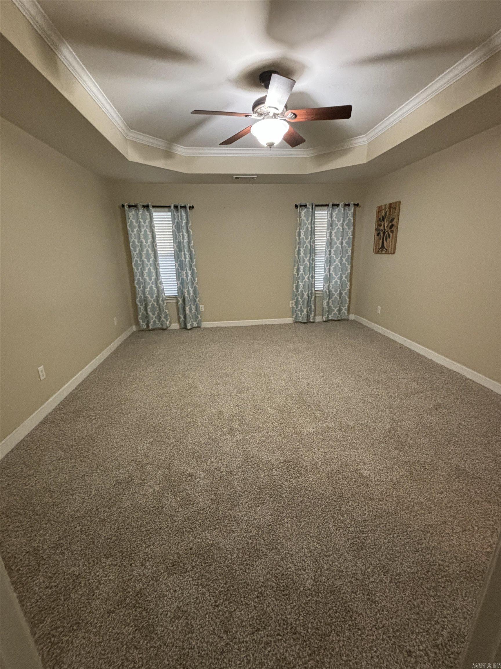 THE OAKS - Residential