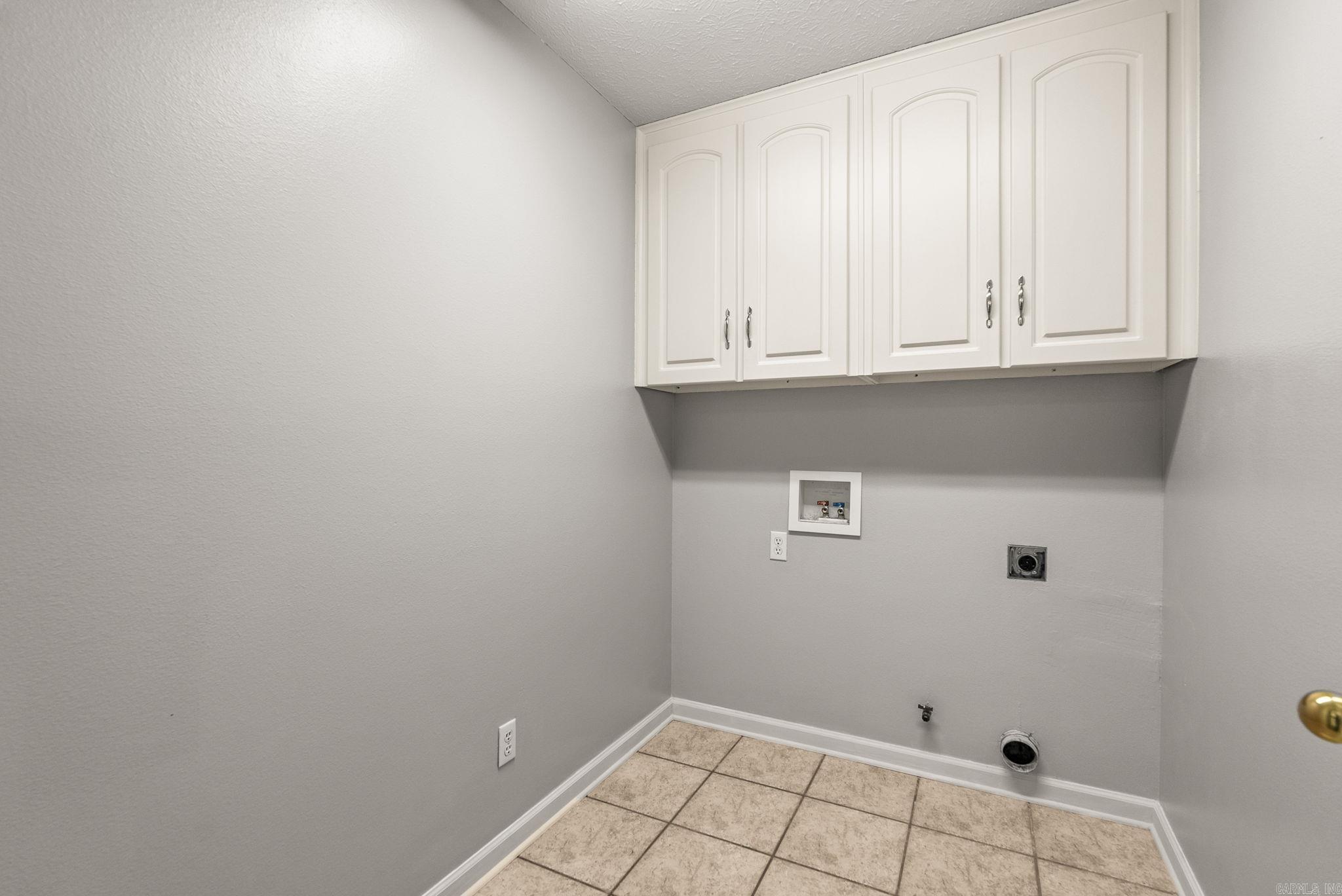 HUNTERS RUN - Residential