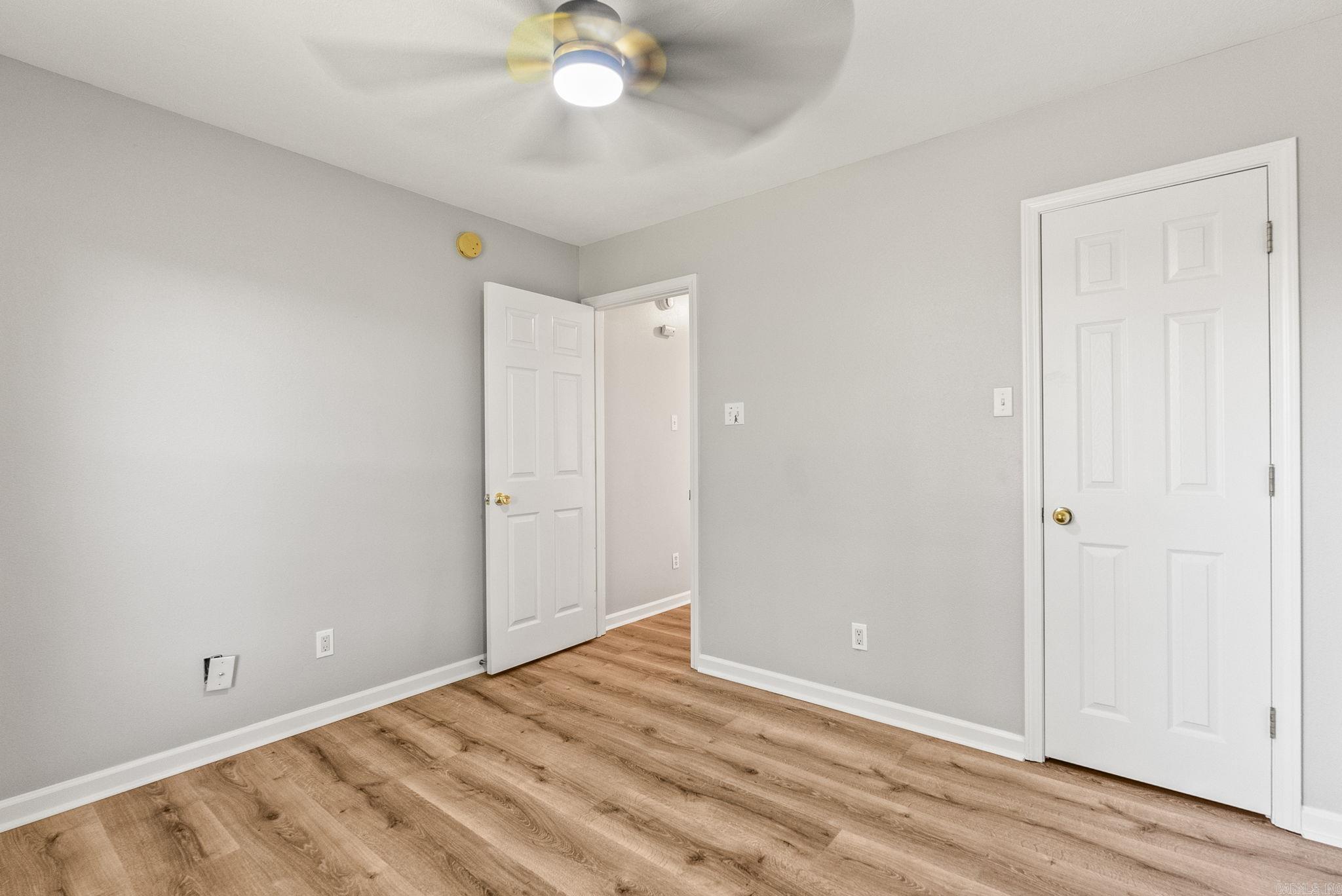 HUNTERS RUN - Residential