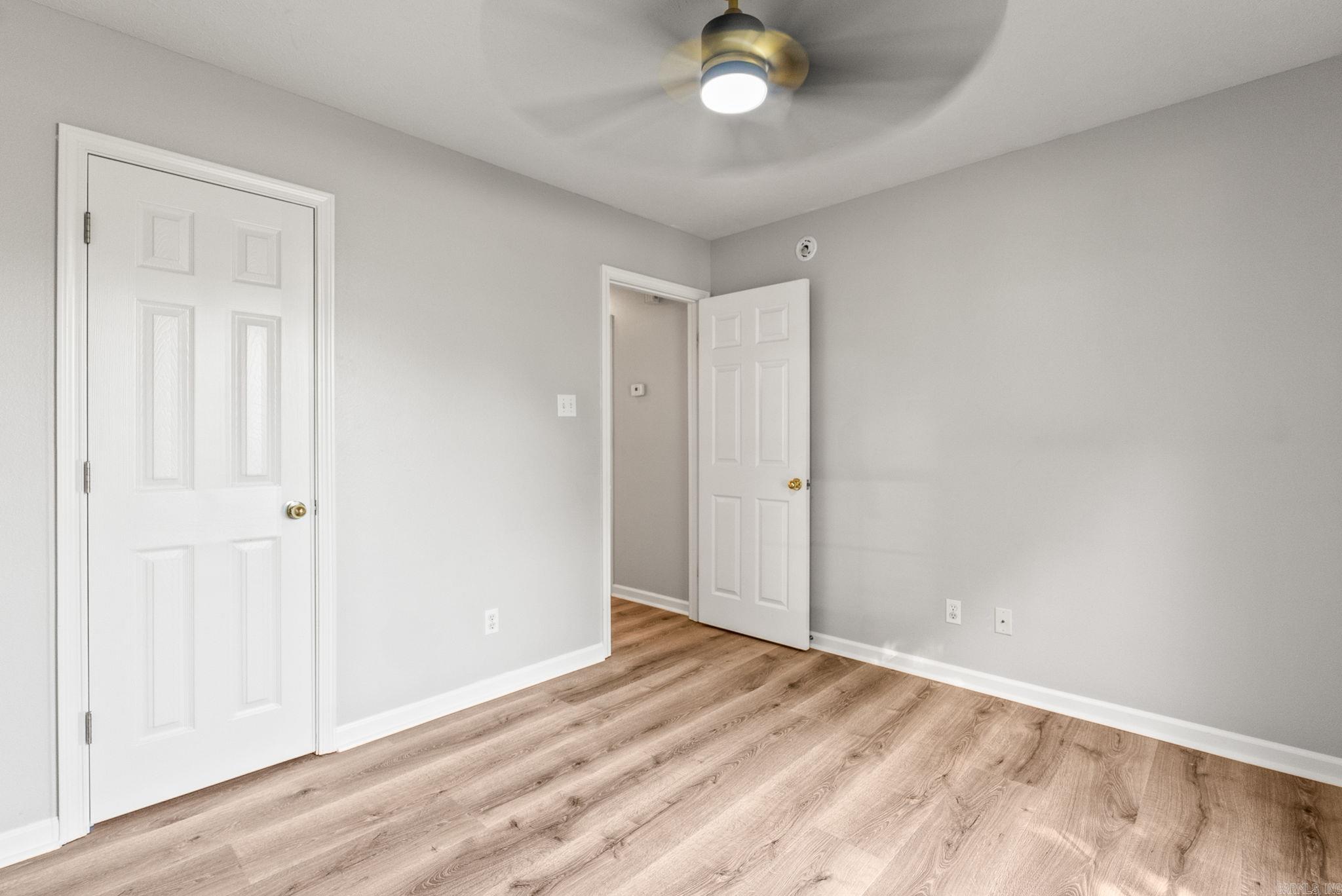 HUNTERS RUN - Residential