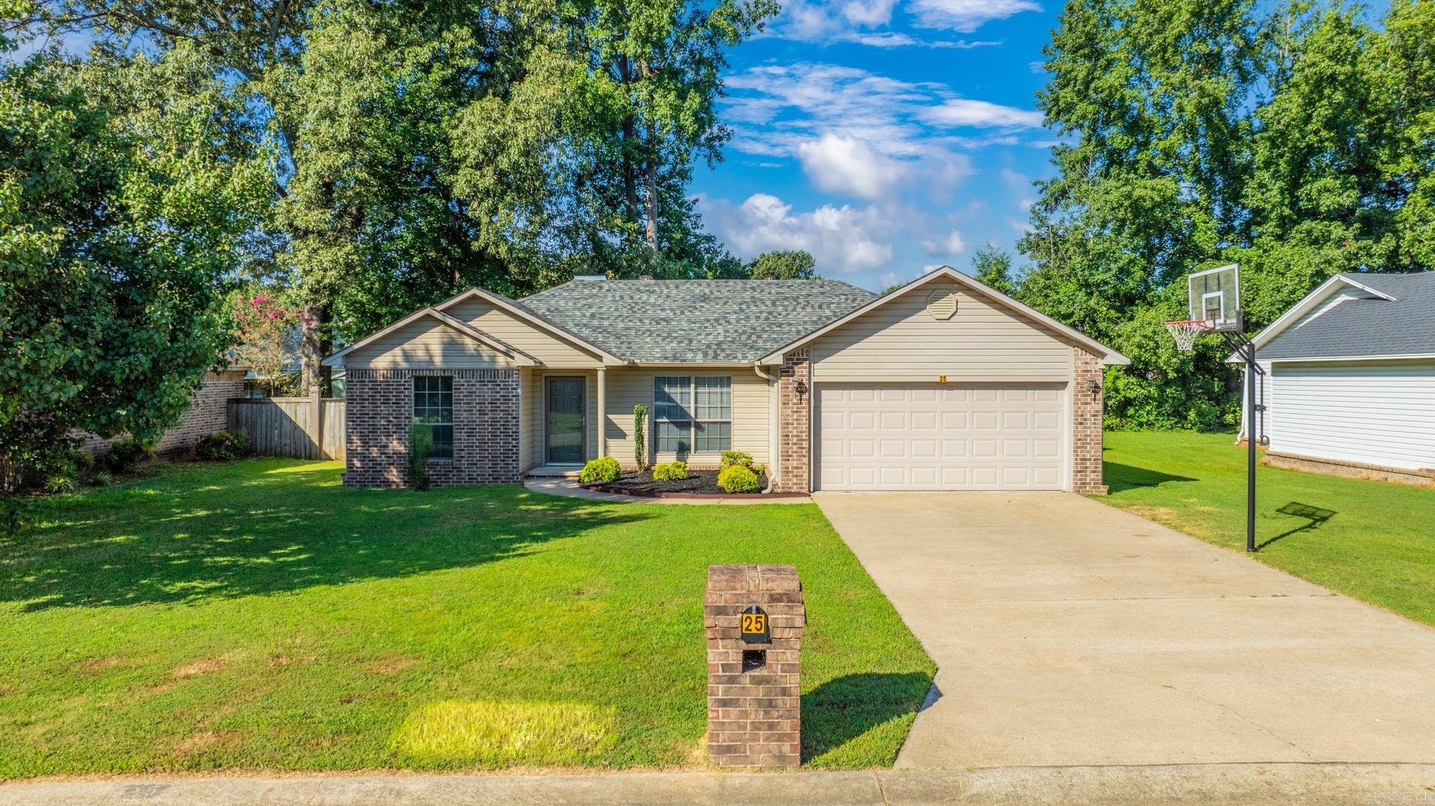 HUNTERS RUN - Residential