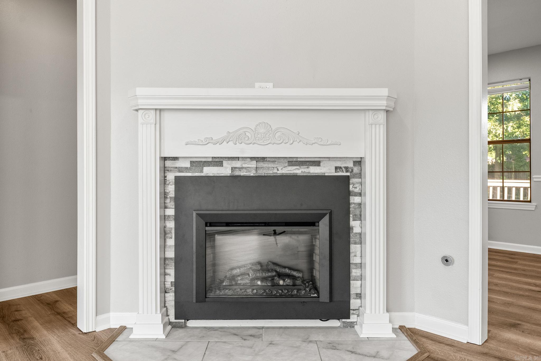 HUNTERS RUN - Residential