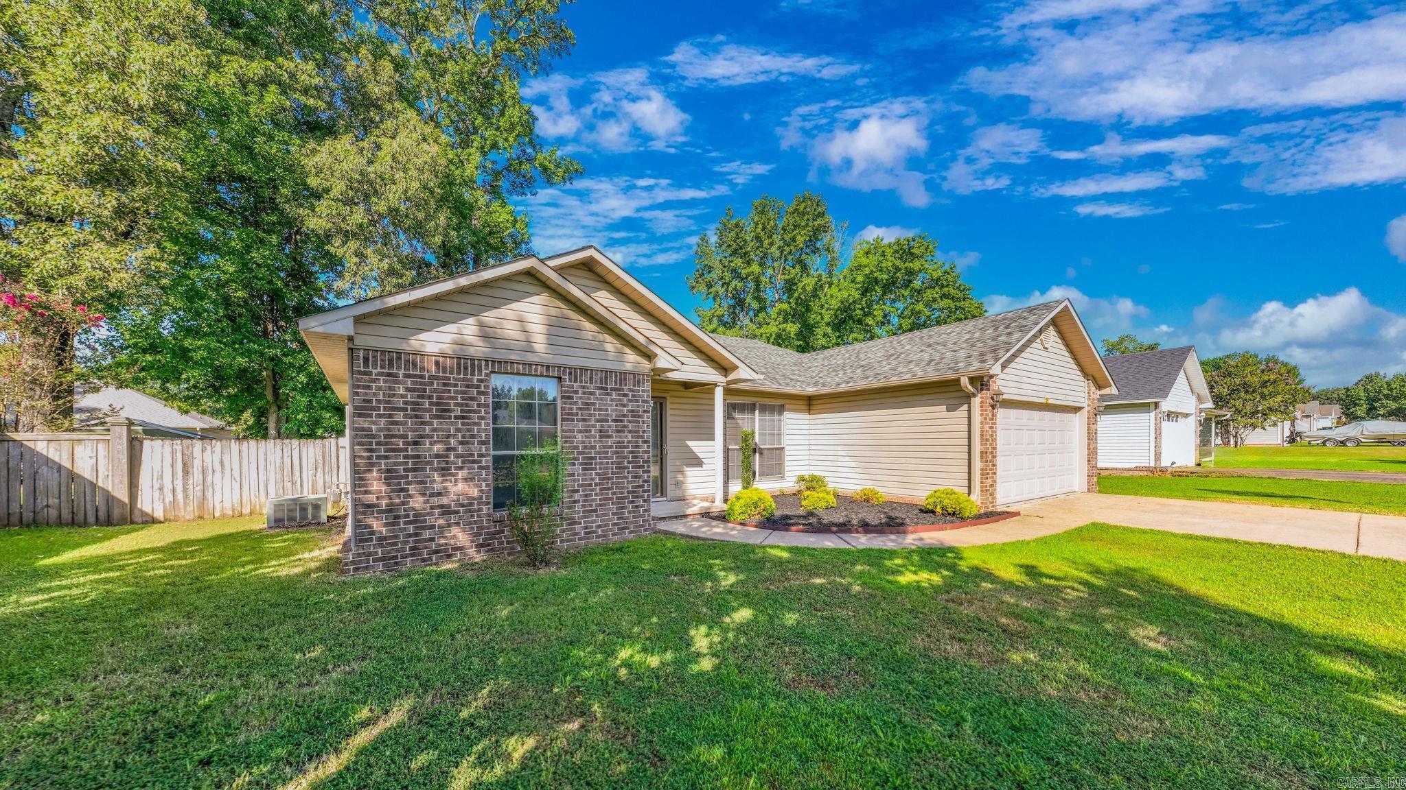 HUNTERS RUN - Residential