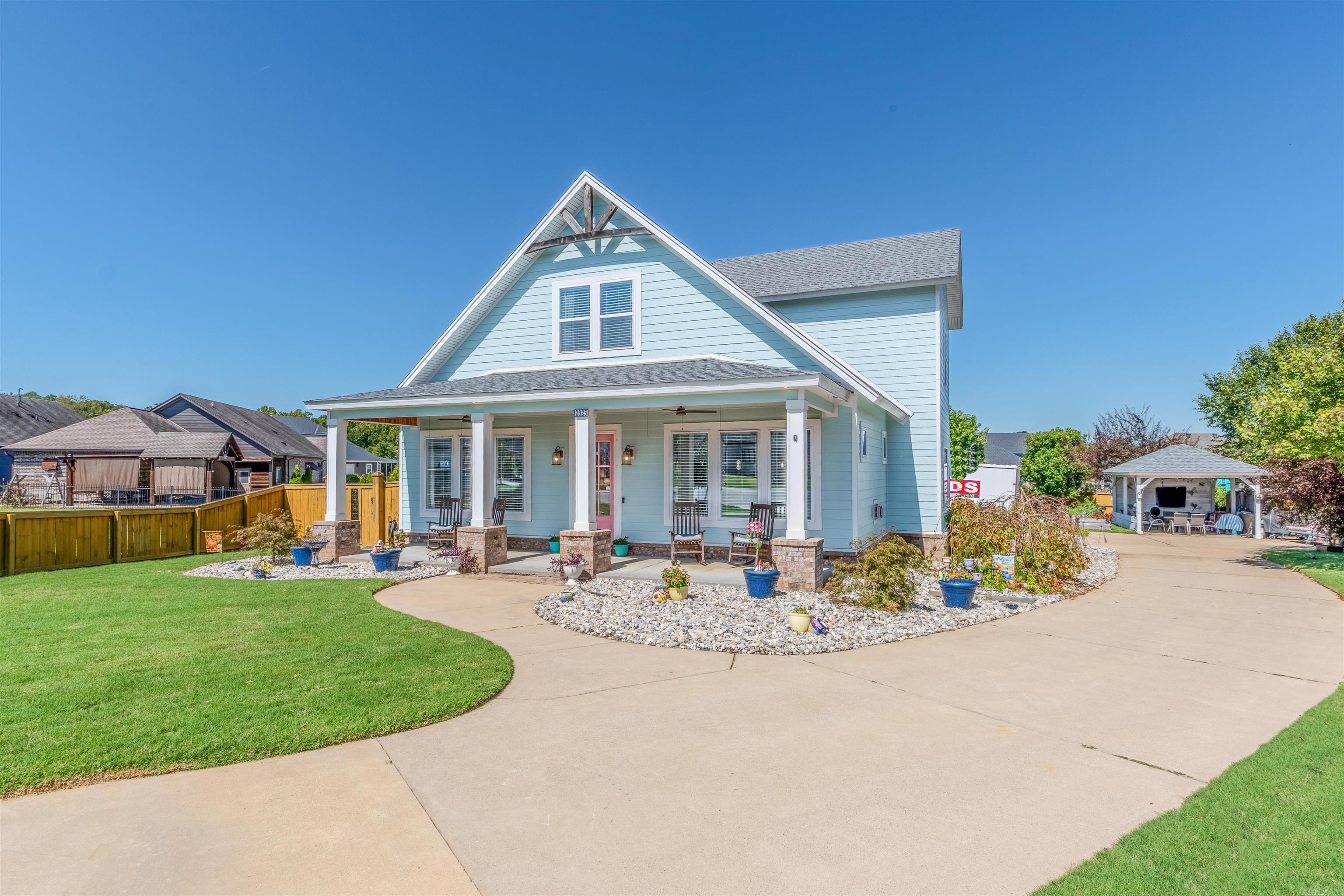 OLDE SALEM TOWNSHIP - Residential