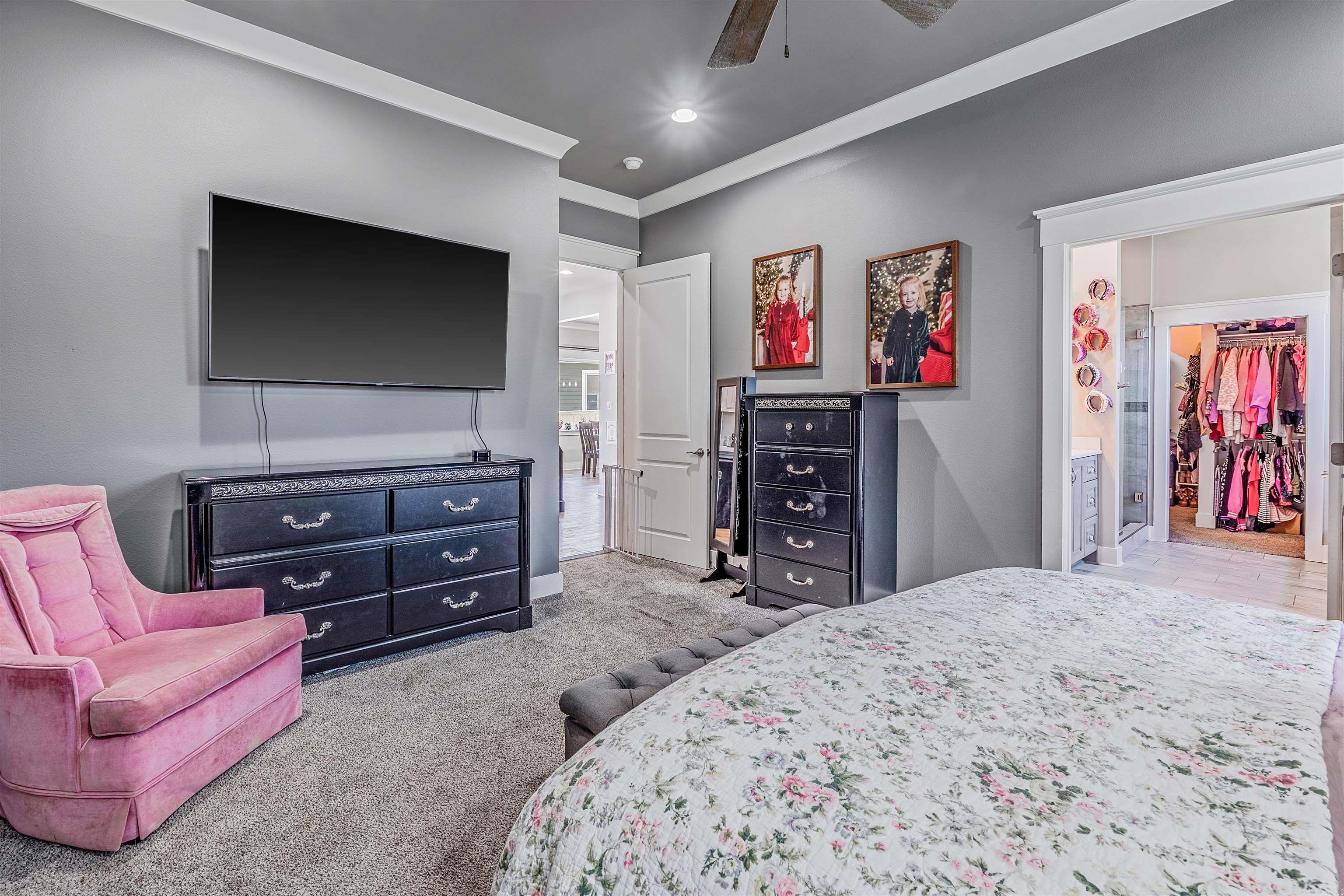 OLDE SALEM TOWNSHIP - Residential