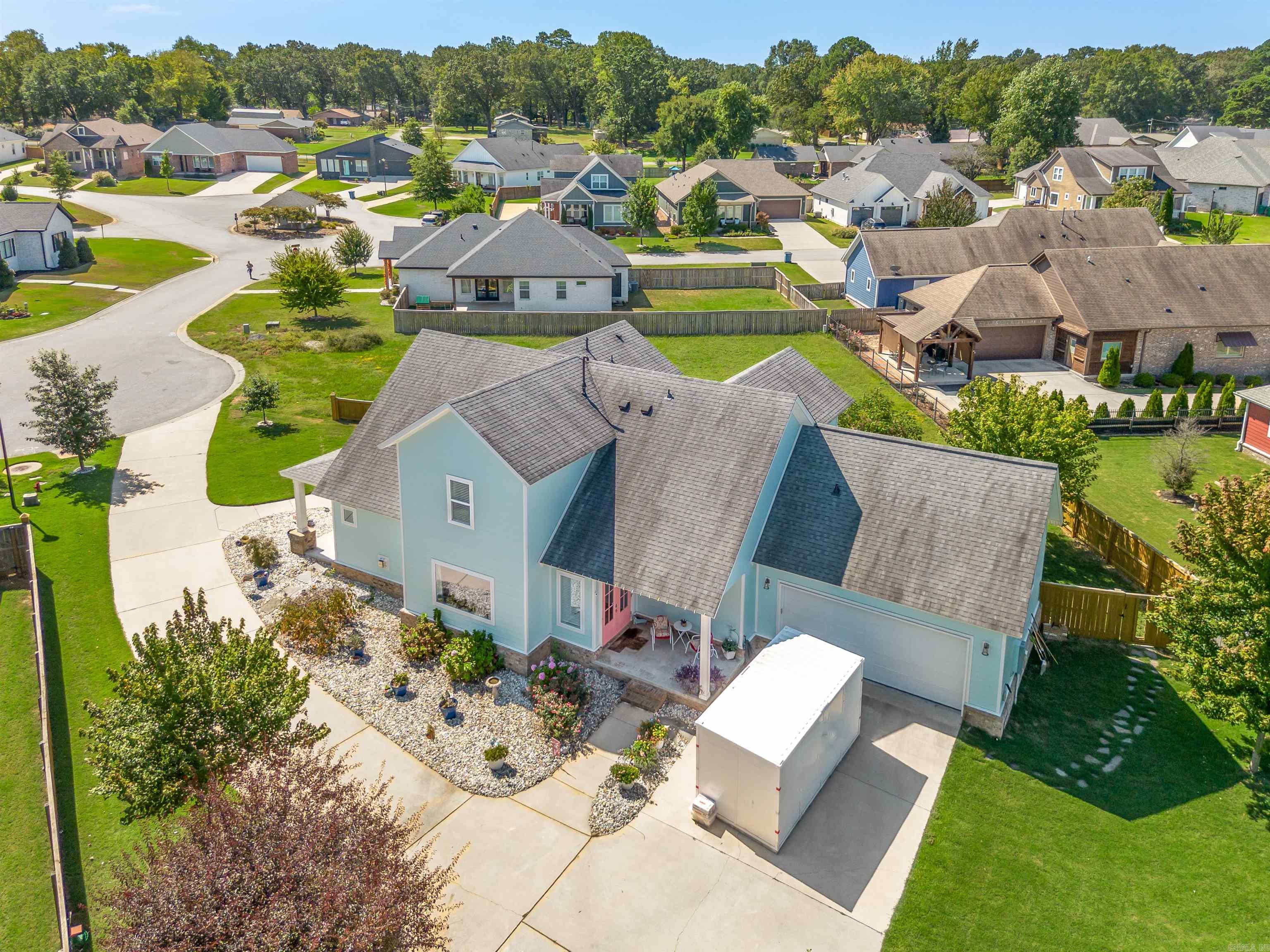 OLDE SALEM TOWNSHIP - Residential