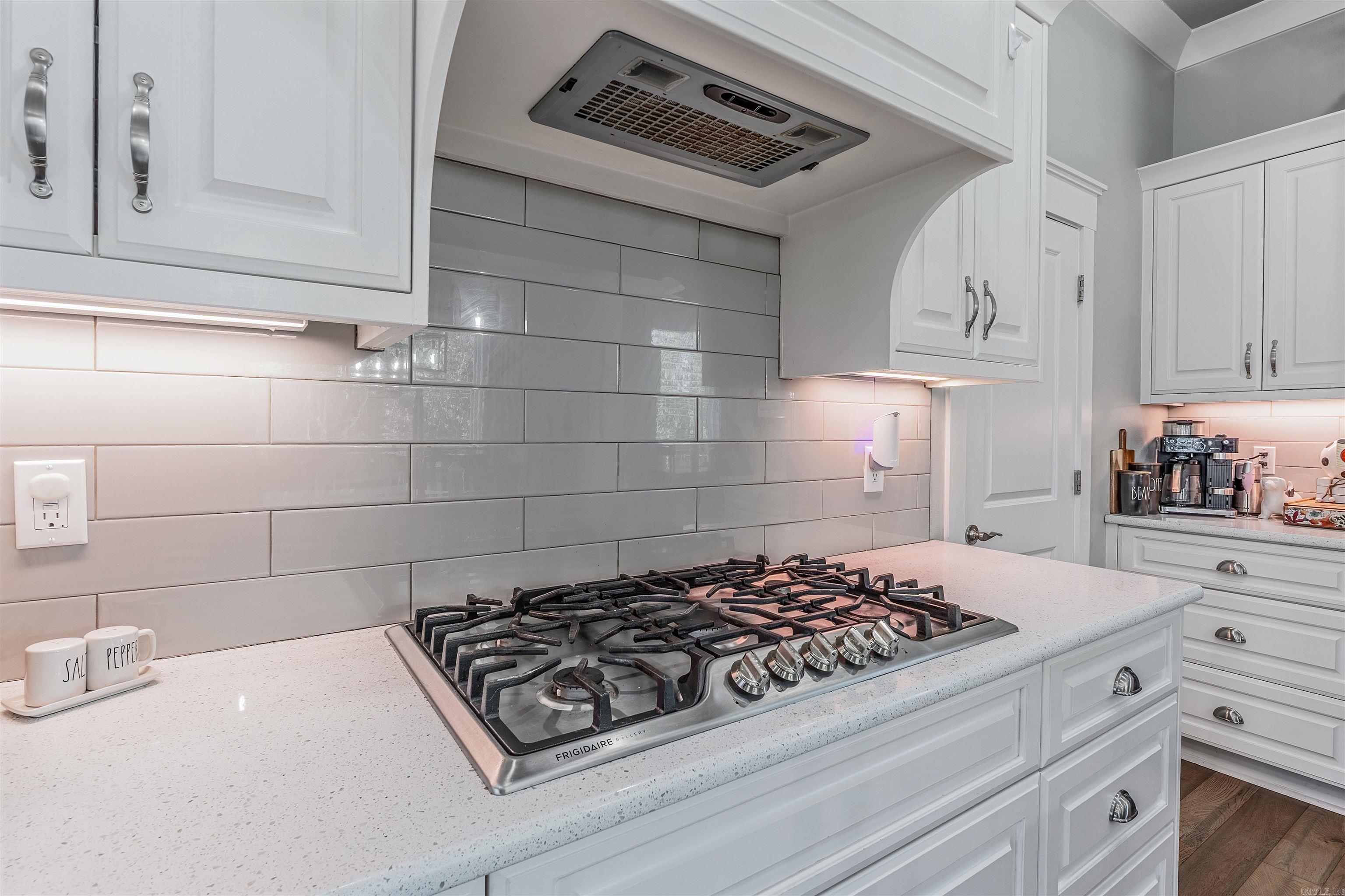 OLDE SALEM TOWNSHIP - Residential