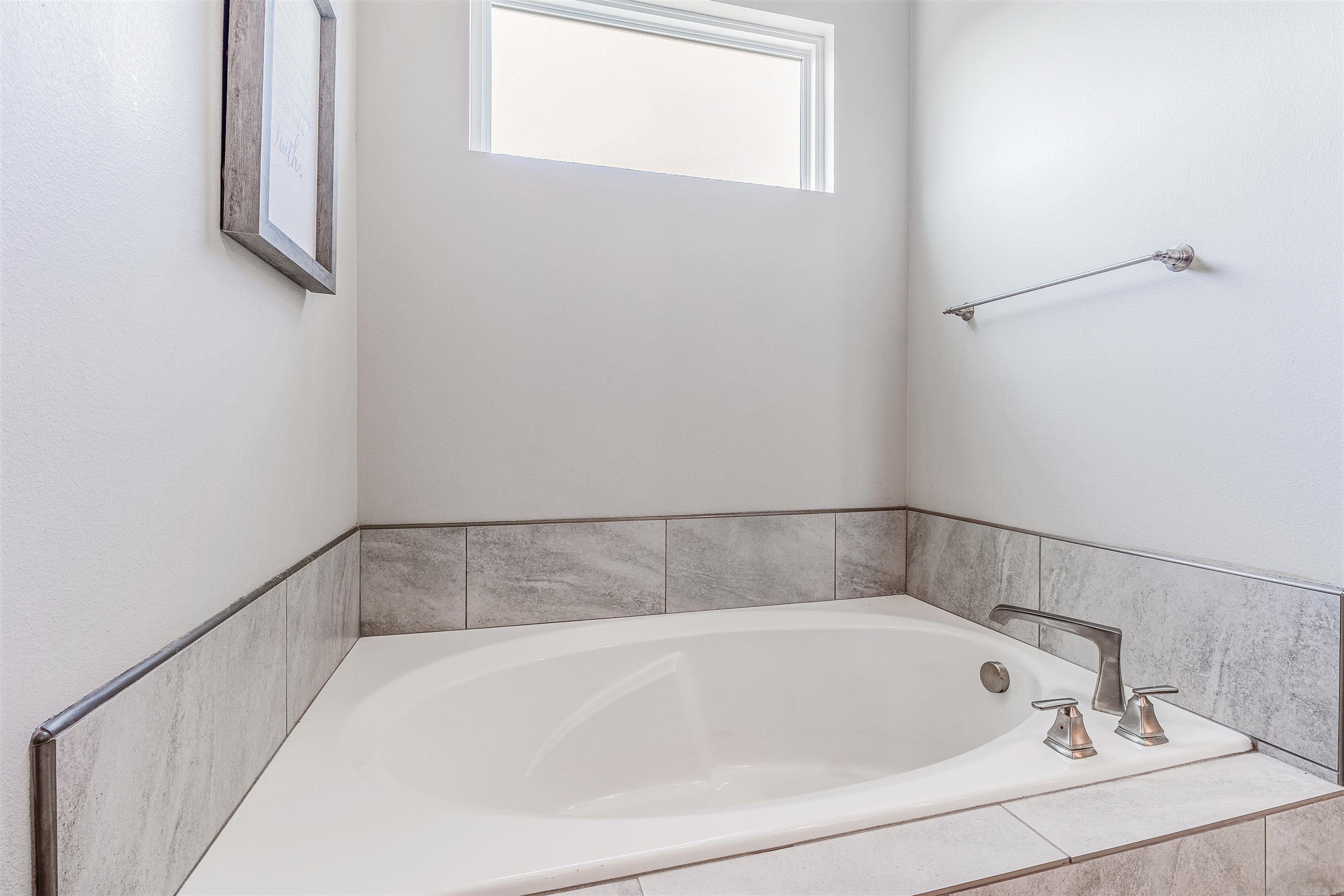 OLDE SALEM TOWNSHIP - Residential