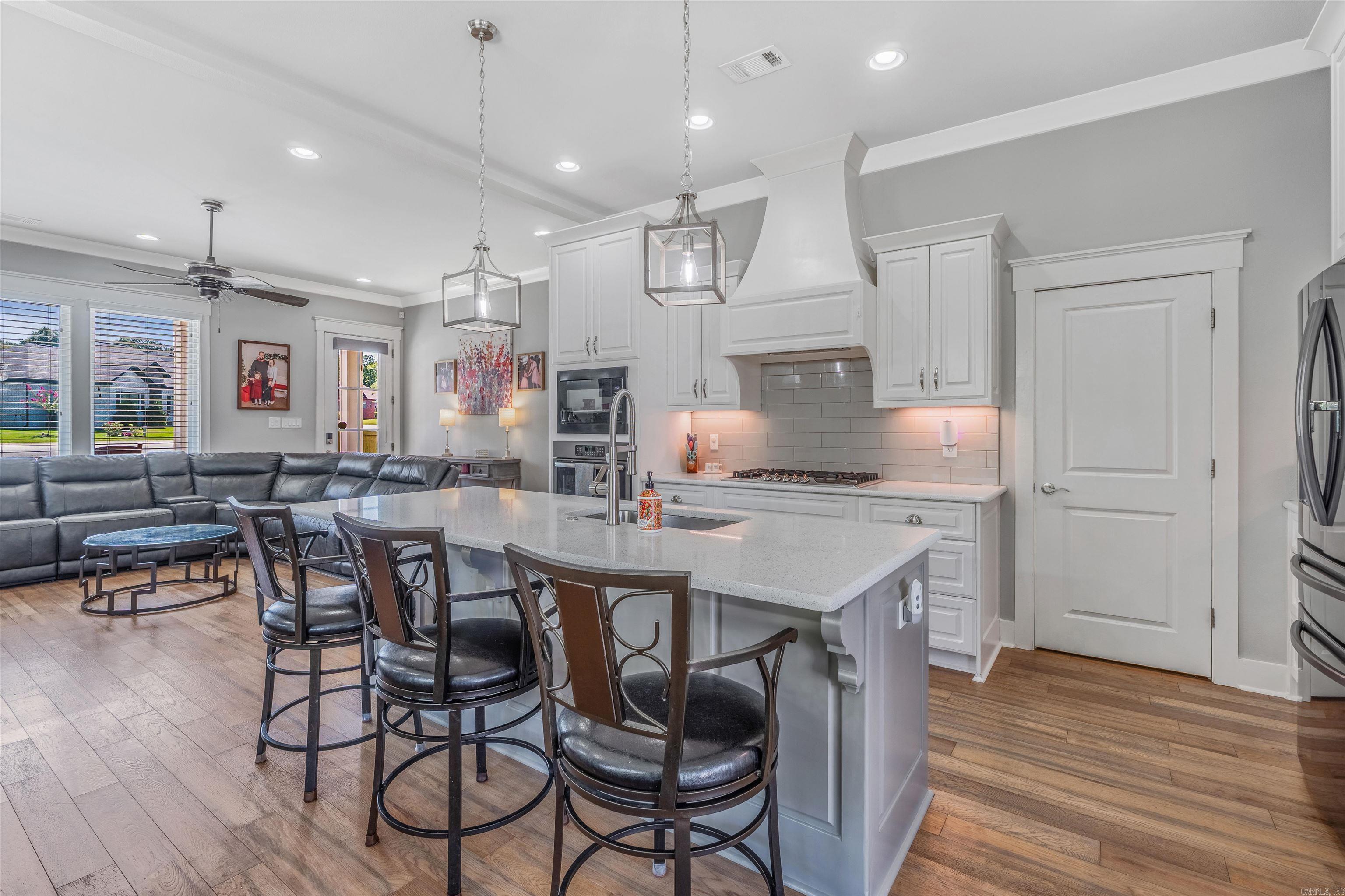 OLDE SALEM TOWNSHIP - Residential