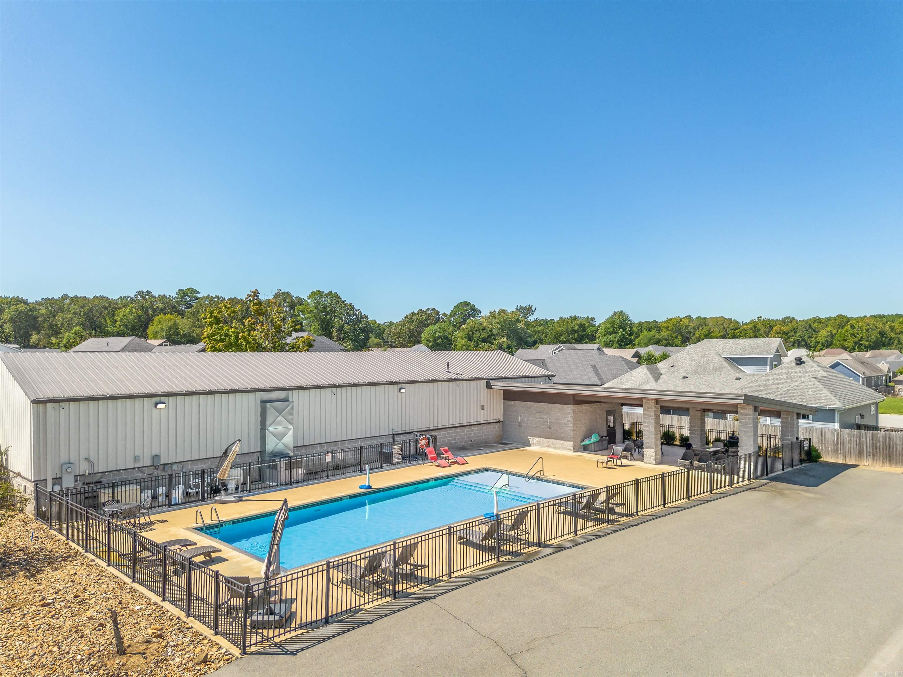 OLDE SALEM TOWNSHIP - Residential