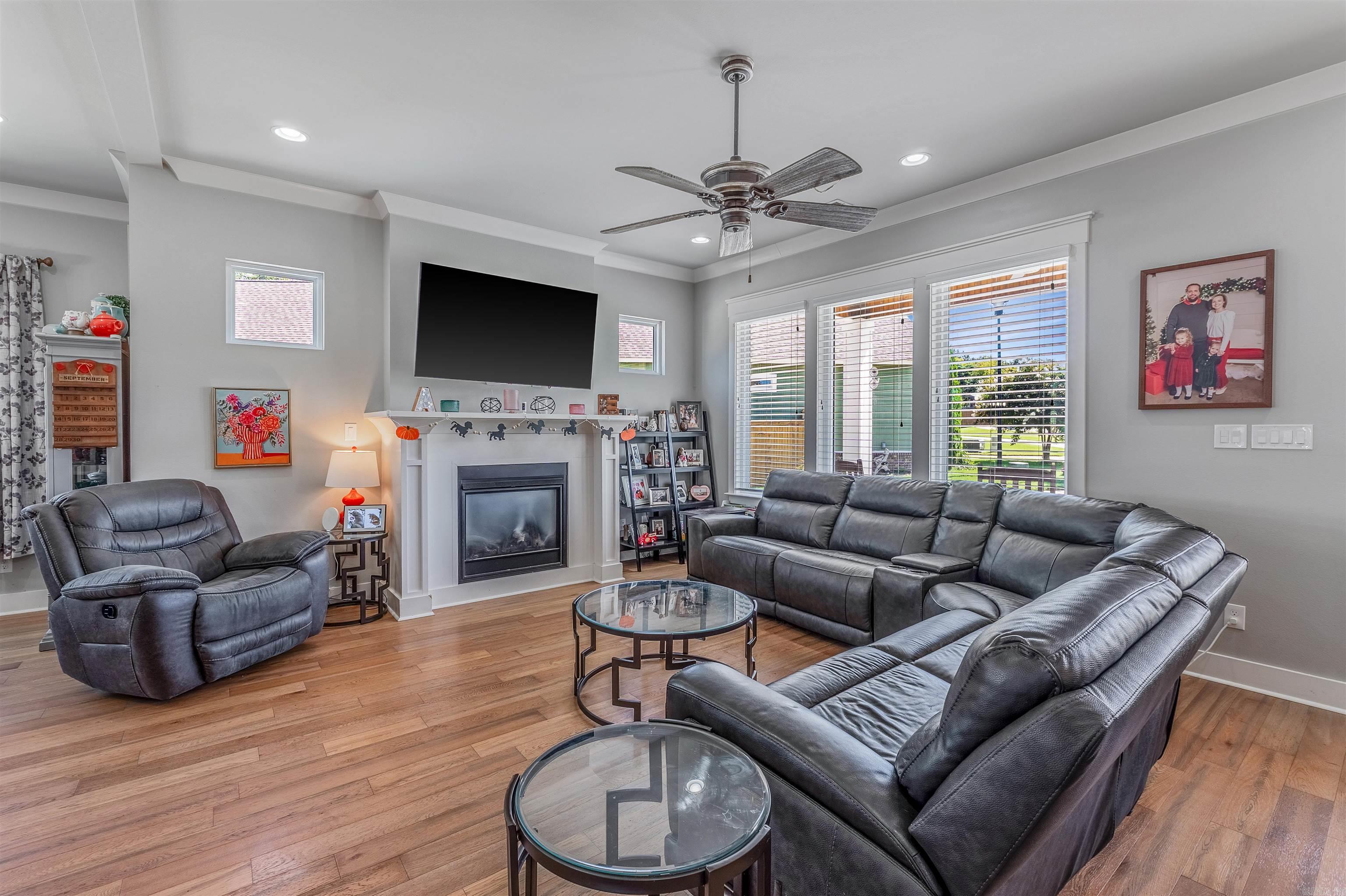 OLDE SALEM TOWNSHIP - Residential