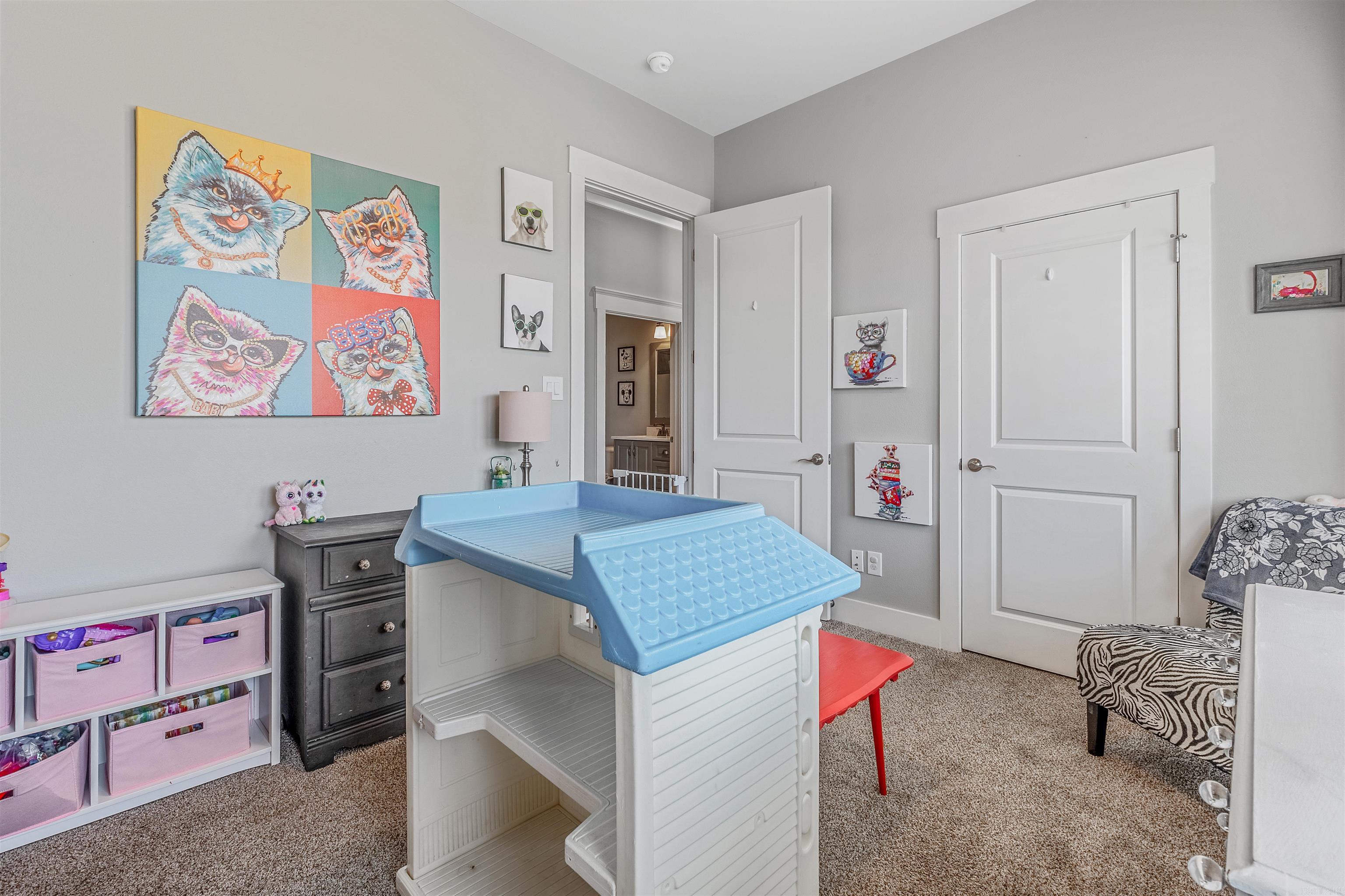 OLDE SALEM TOWNSHIP - Residential