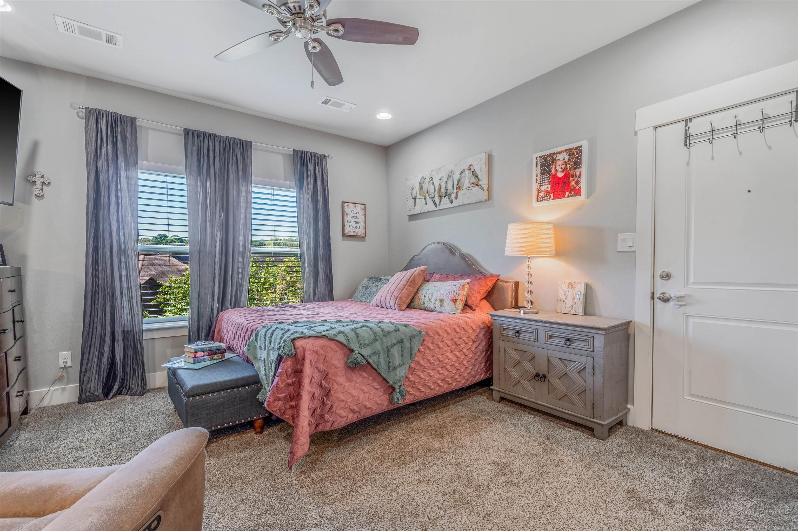 OLDE SALEM TOWNSHIP - Residential